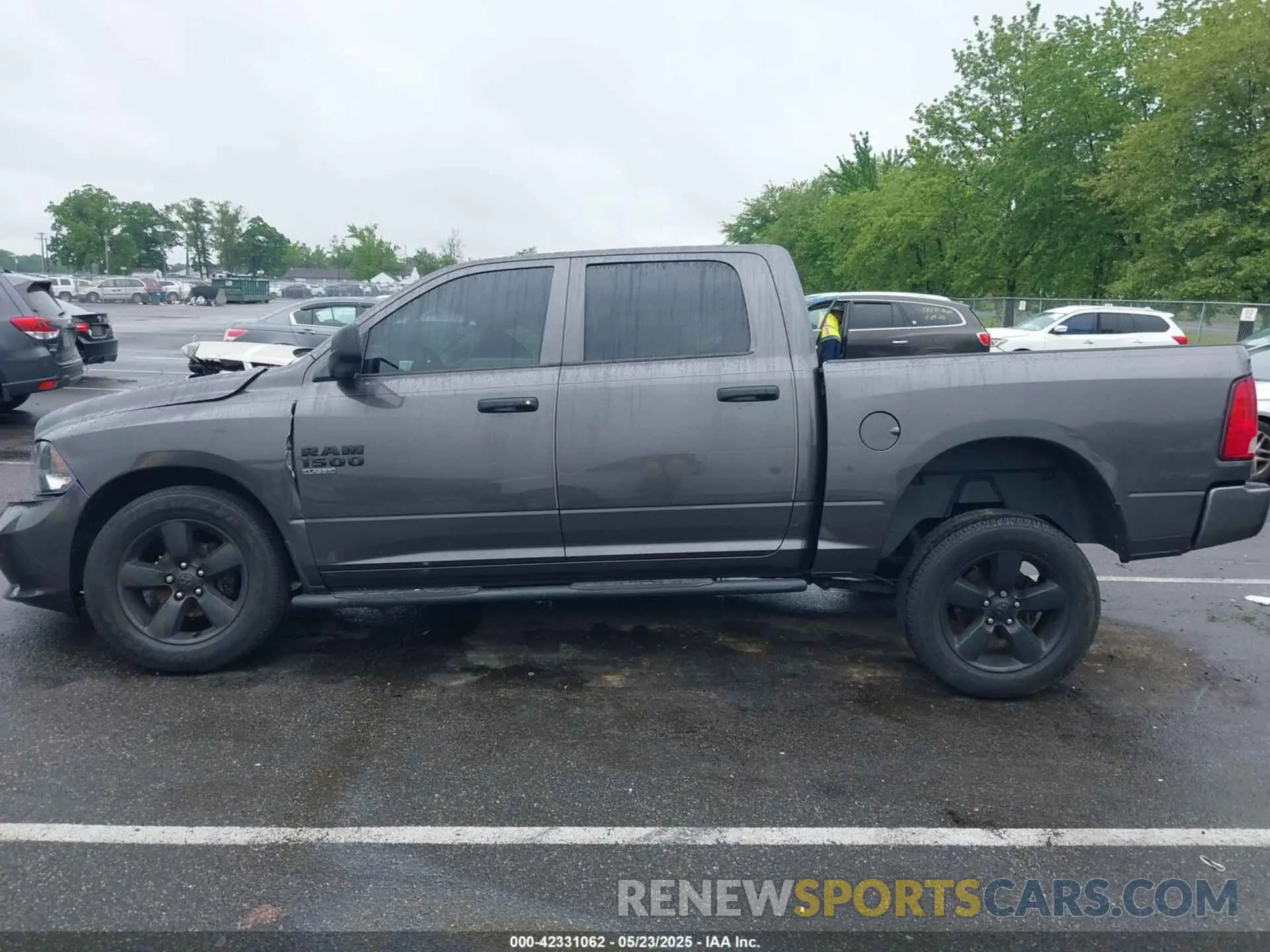 14 Photograph of a damaged car 1C6RR7KG9KS520387 RAM 1500 CLASSIC 2019
