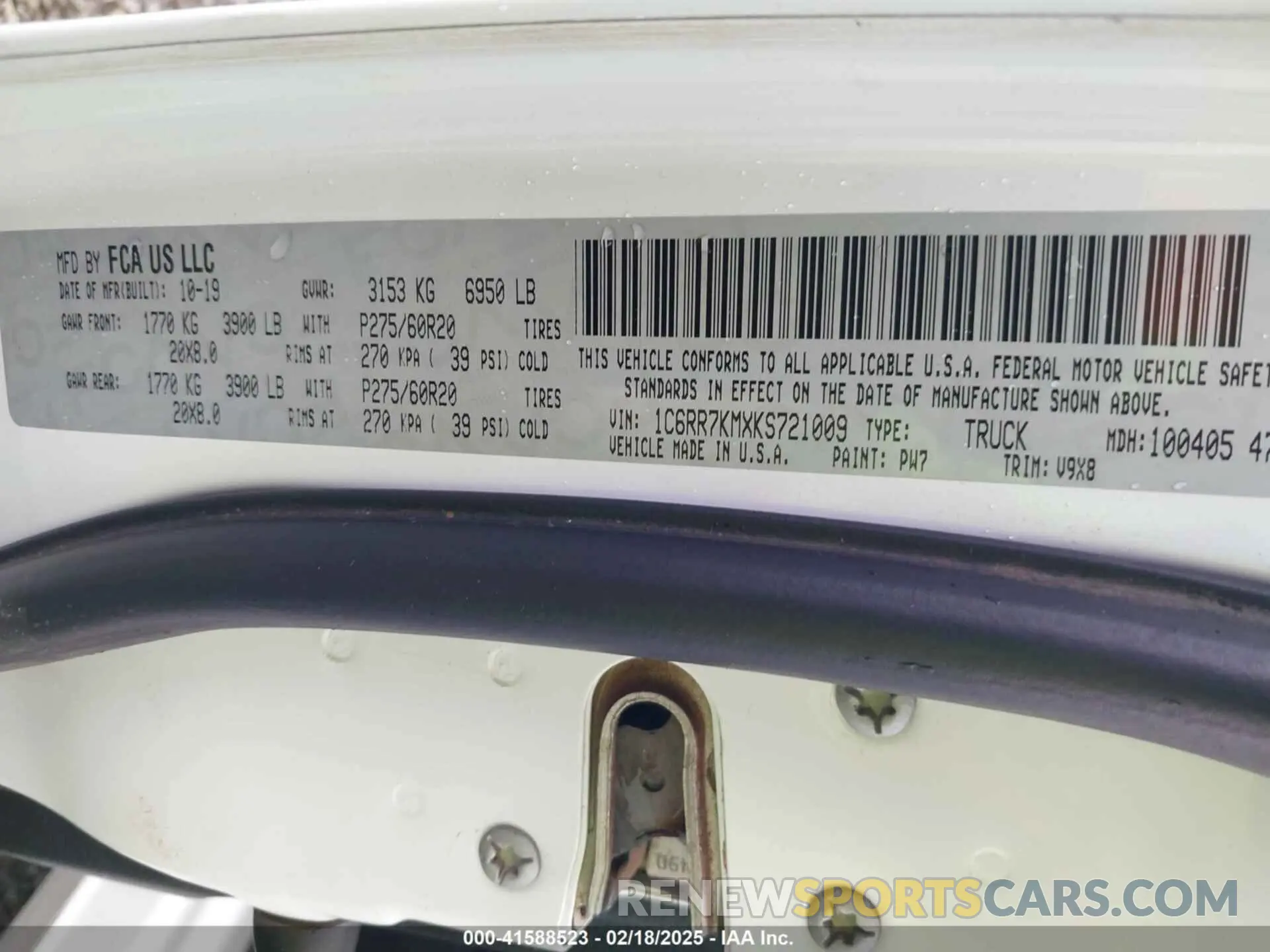 9 Фотография поврежденного автомобиля 1C6RR7KMXKS721009 RAM 1500 CLASSIC 2019