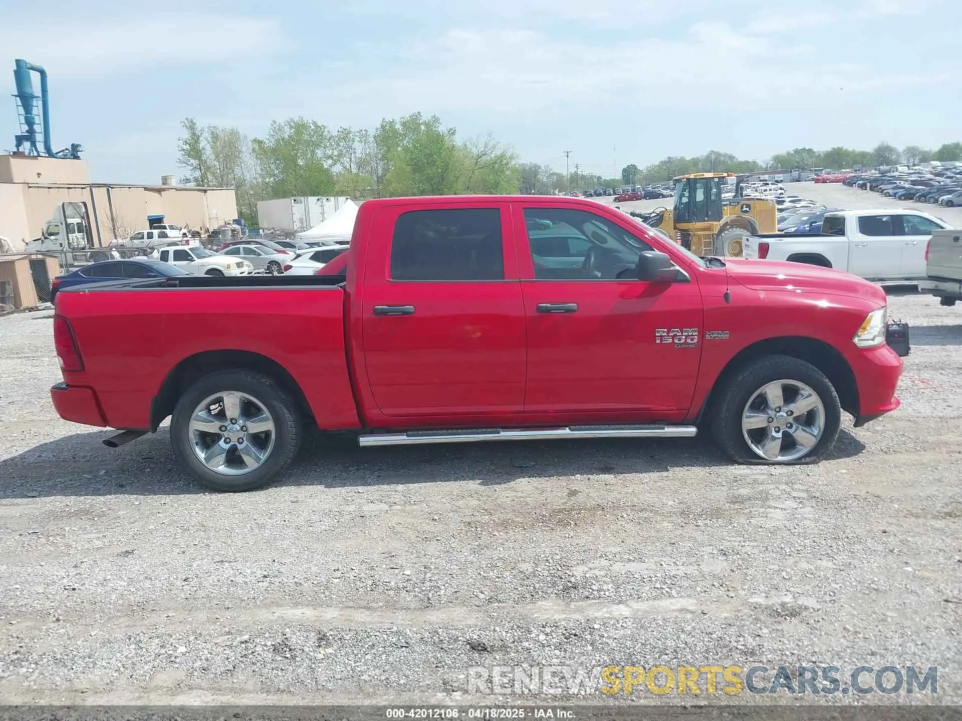 13 Фотография поврежденного автомобиля 1C6RR7KT0KS602005 RAM 1500 CLASSIC 2019