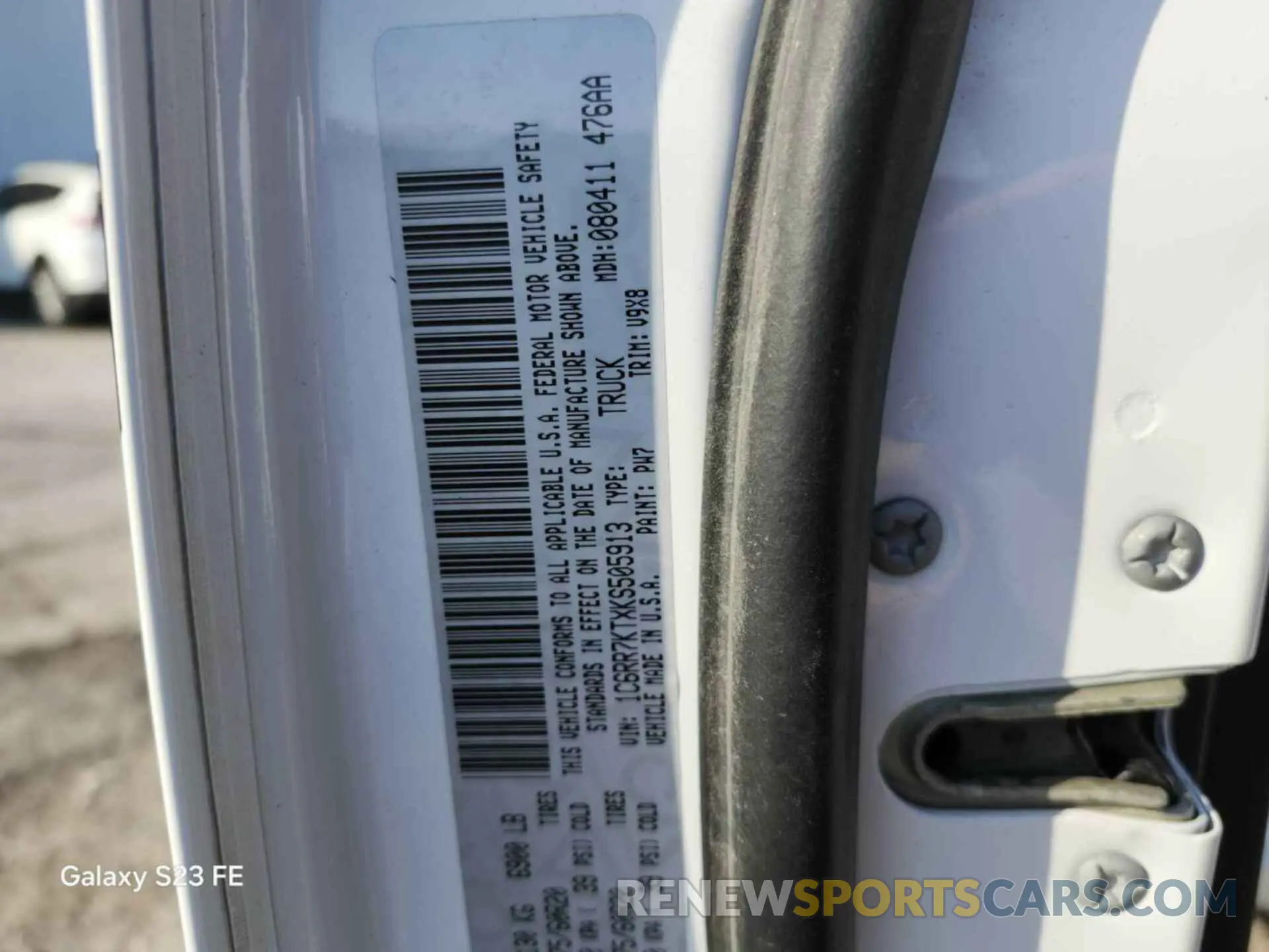 1 Photograph of a damaged car 1C6RR7KTXKS505913 RAM 1500 CLASSIC 2019