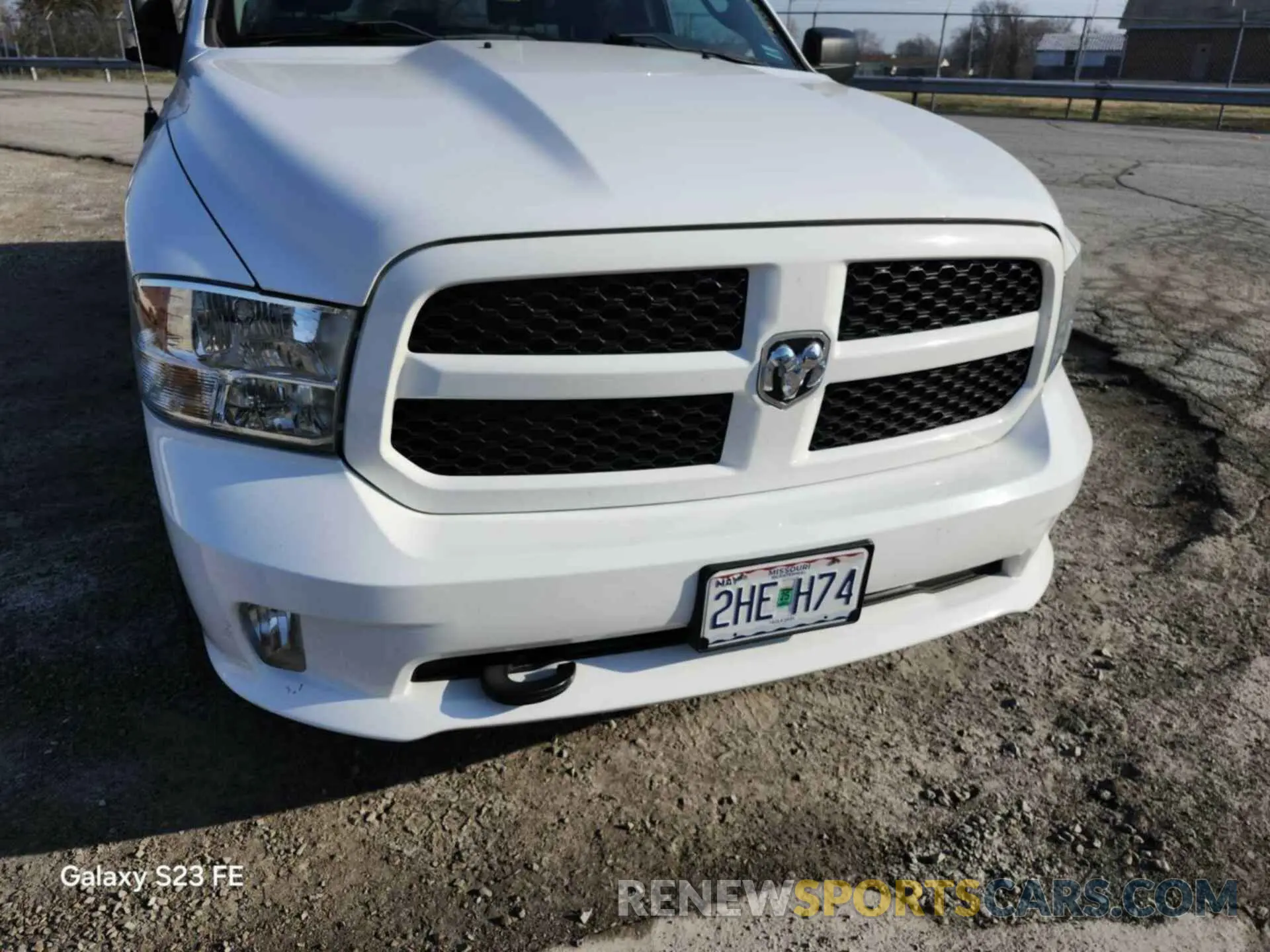 18 Photograph of a damaged car 1C6RR7KTXKS505913 RAM 1500 CLASSIC 2019