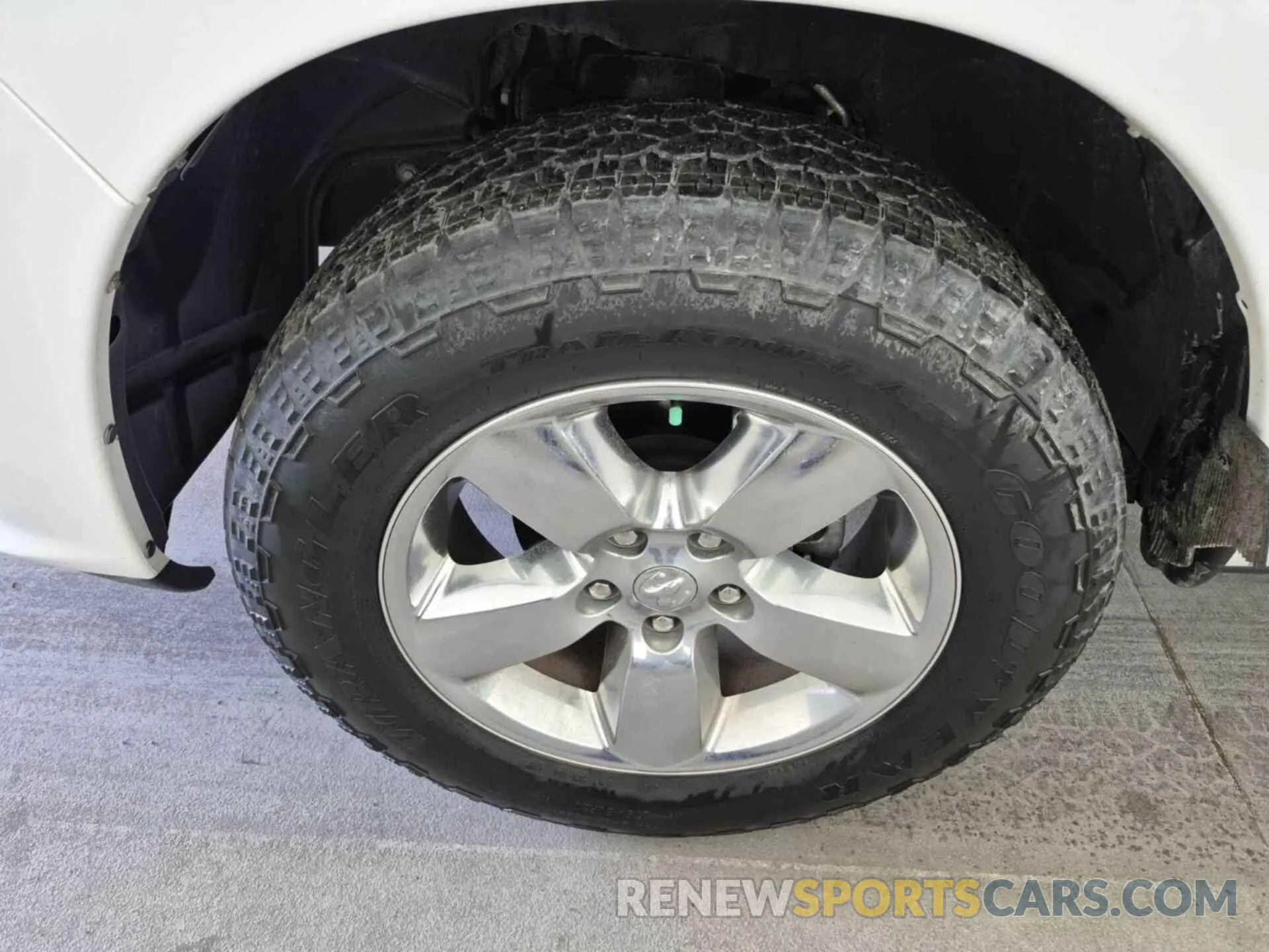 22 Photograph of a damaged car 1C6RR7KTXKS505913 RAM 1500 CLASSIC 2019