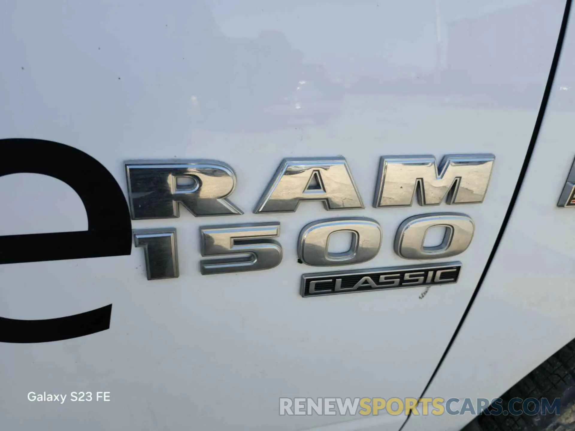3 Photograph of a damaged car 1C6RR7KTXKS505913 RAM 1500 CLASSIC 2019