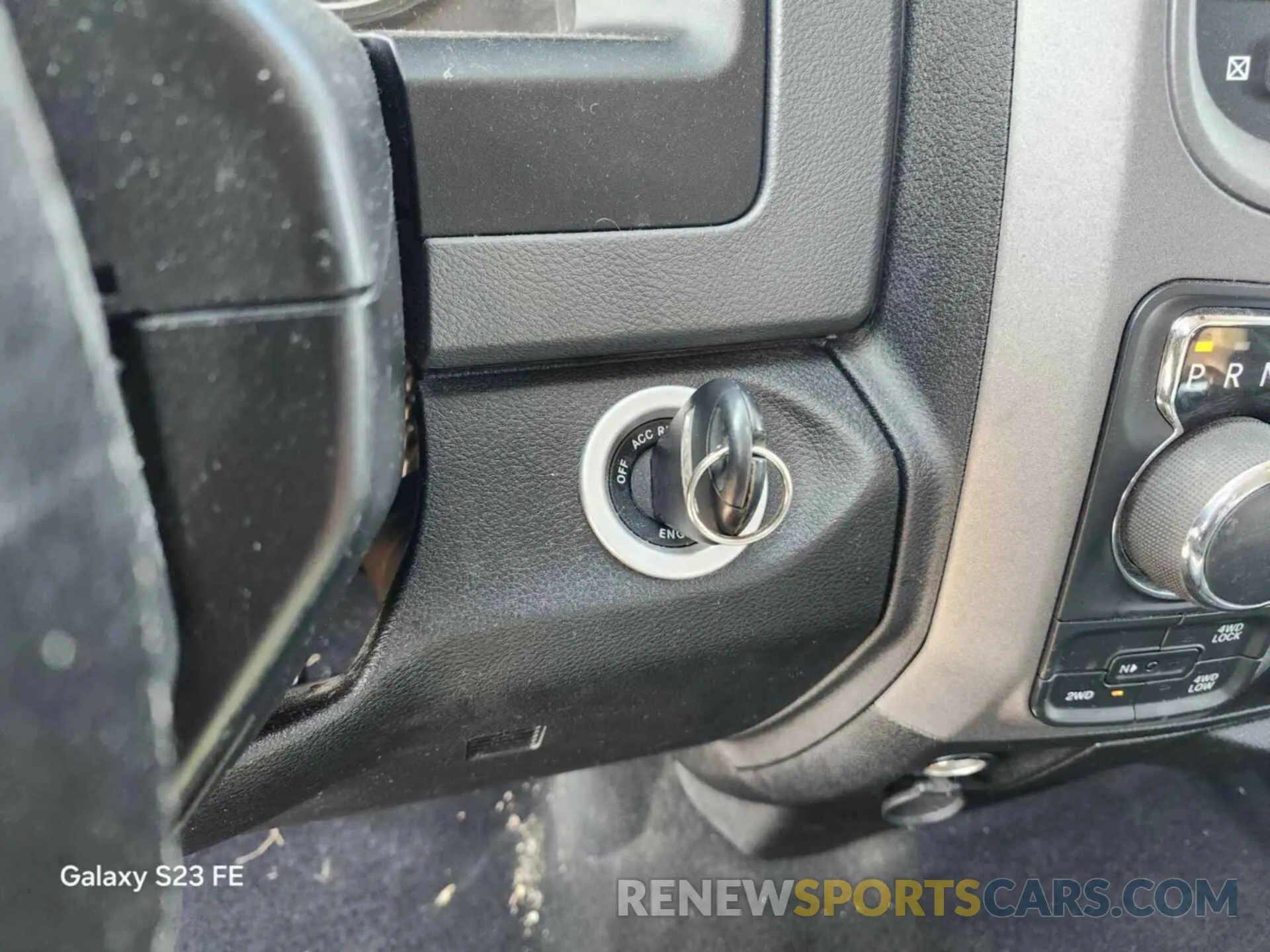 8 Photograph of a damaged car 1C6RR7KTXKS505913 RAM 1500 CLASSIC 2019