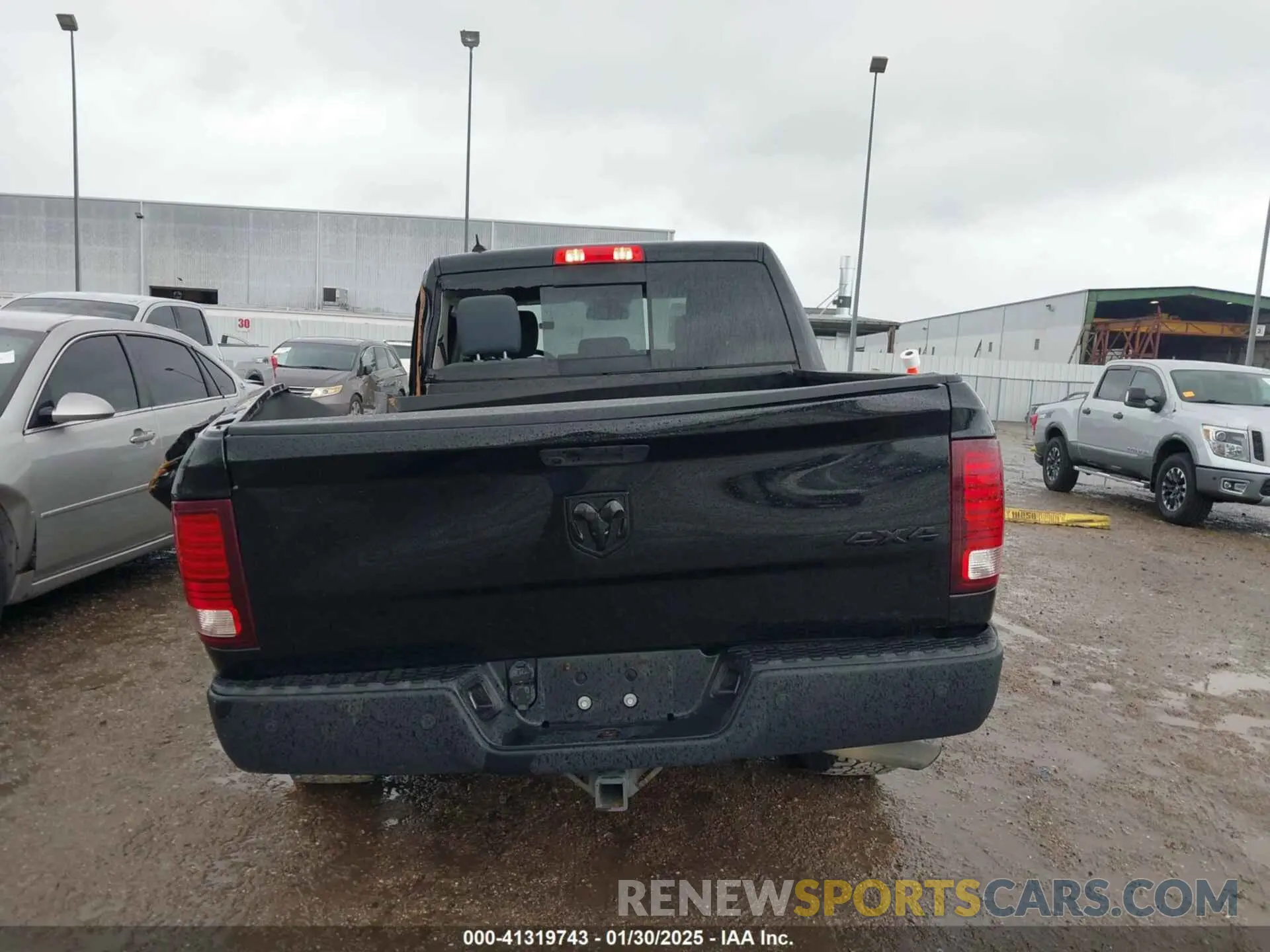 16 Фотография поврежденного автомобиля 1C6RR7LG8KS717307 RAM 1500 CLASSIC 2019