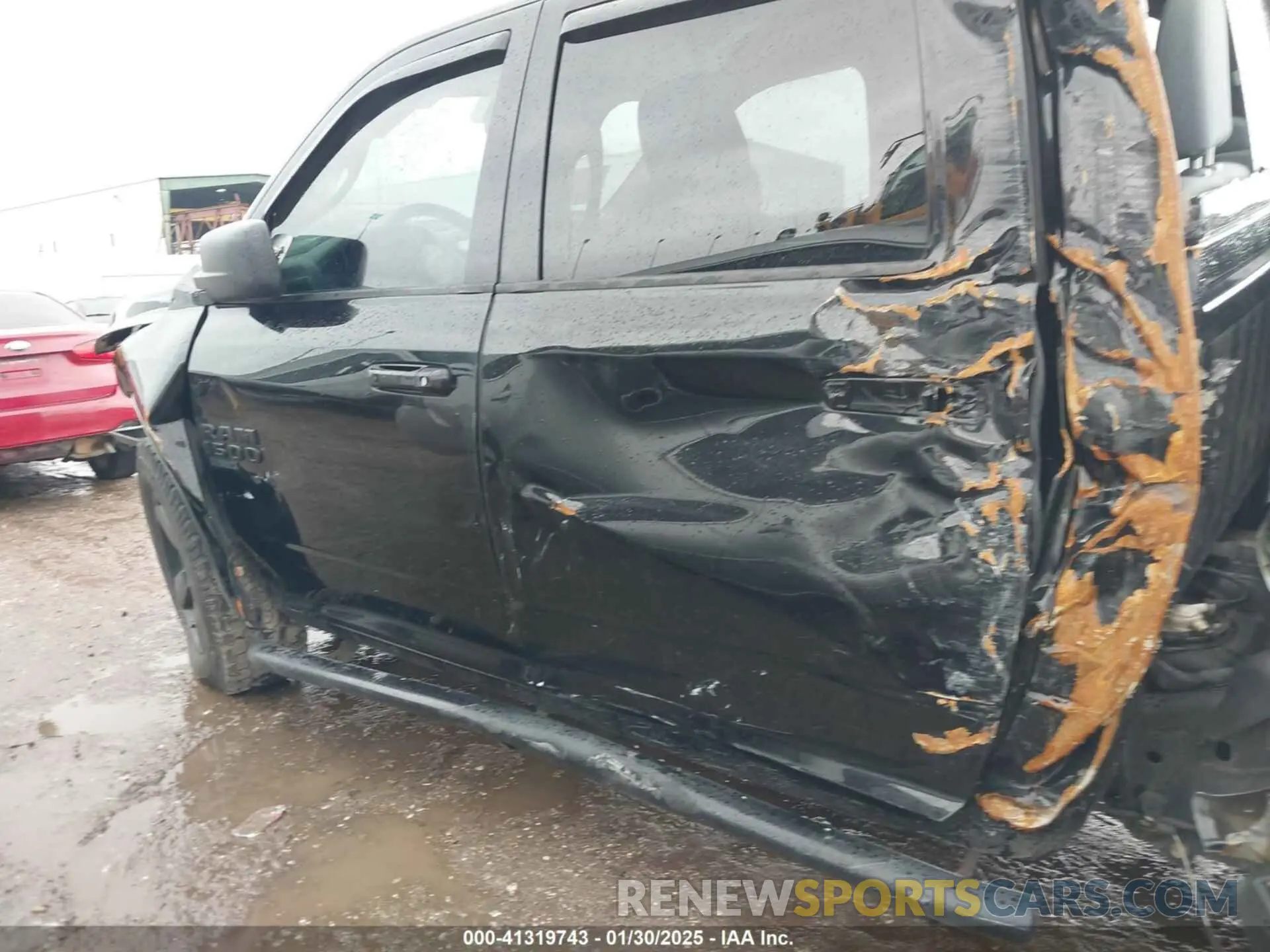 17 Фотография поврежденного автомобиля 1C6RR7LG8KS717307 RAM 1500 CLASSIC 2019