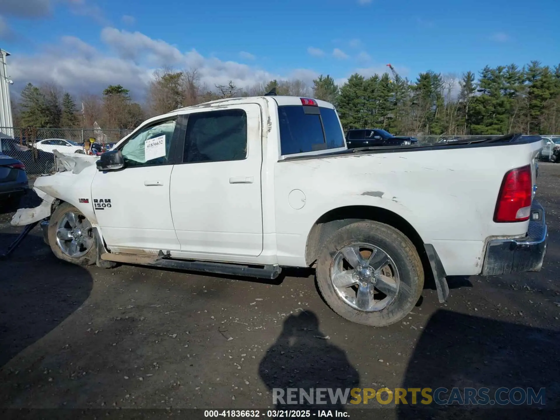 14 Фотография поврежденного автомобиля 1C6RR7LT2KS558085 RAM 1500 CLASSIC 2019