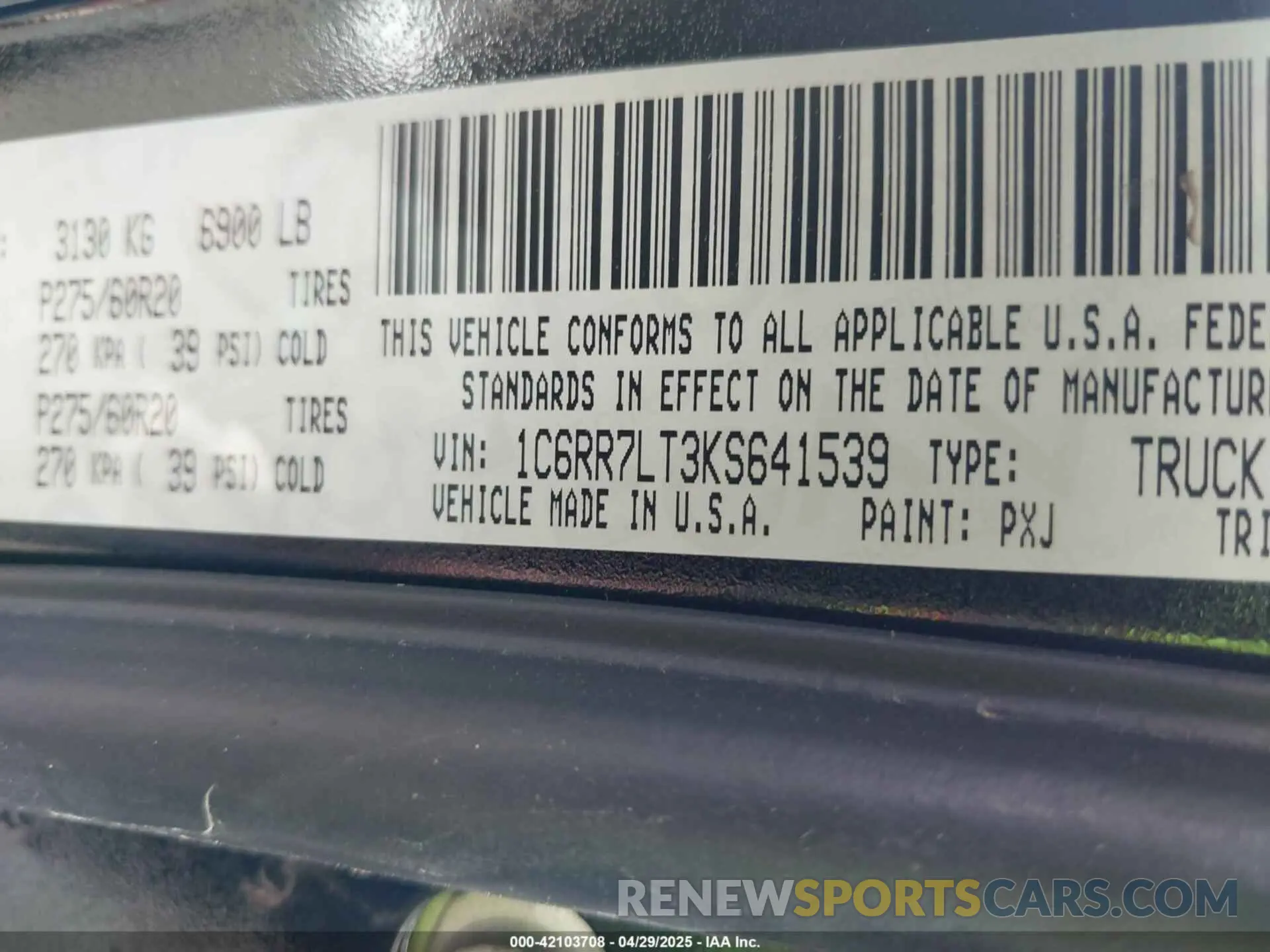 9 Photograph of a damaged car 1C6RR7LT3KS641539 RAM 1500 CLASSIC 2019