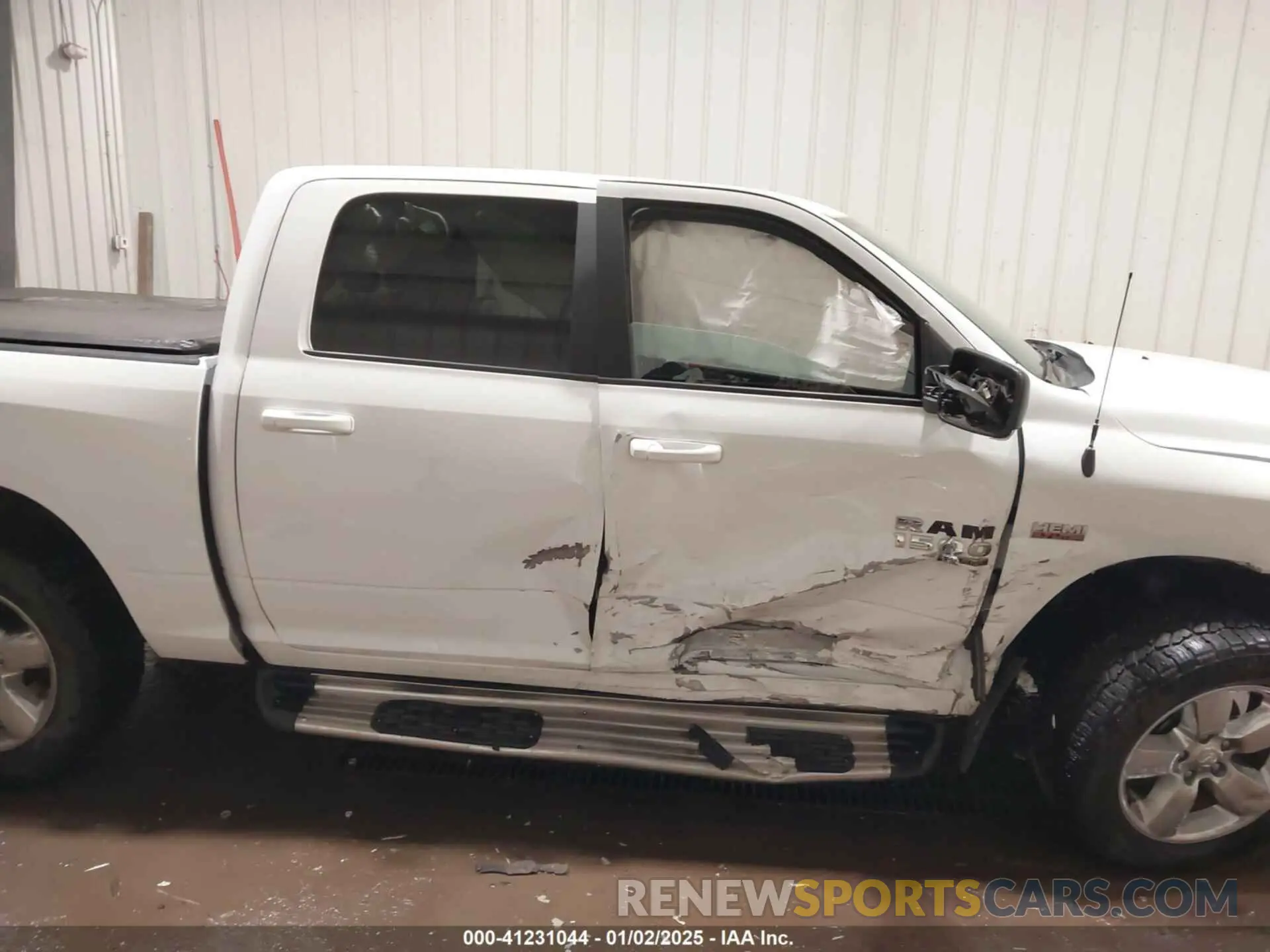 14 Photograph of a damaged car 1C6RR7LT5KS659203 RAM 1500 CLASSIC 2019