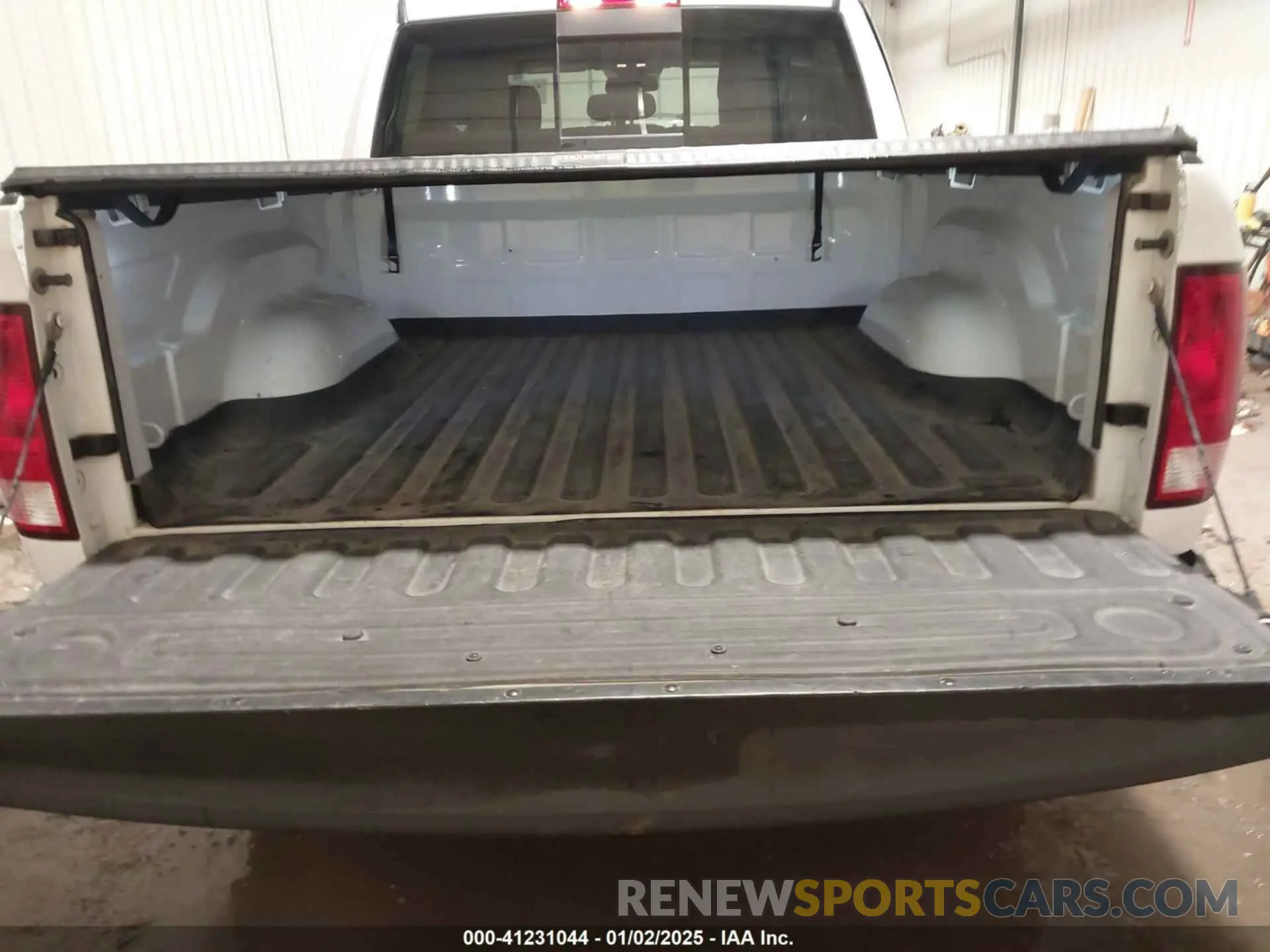 17 Photograph of a damaged car 1C6RR7LT5KS659203 RAM 1500 CLASSIC 2019