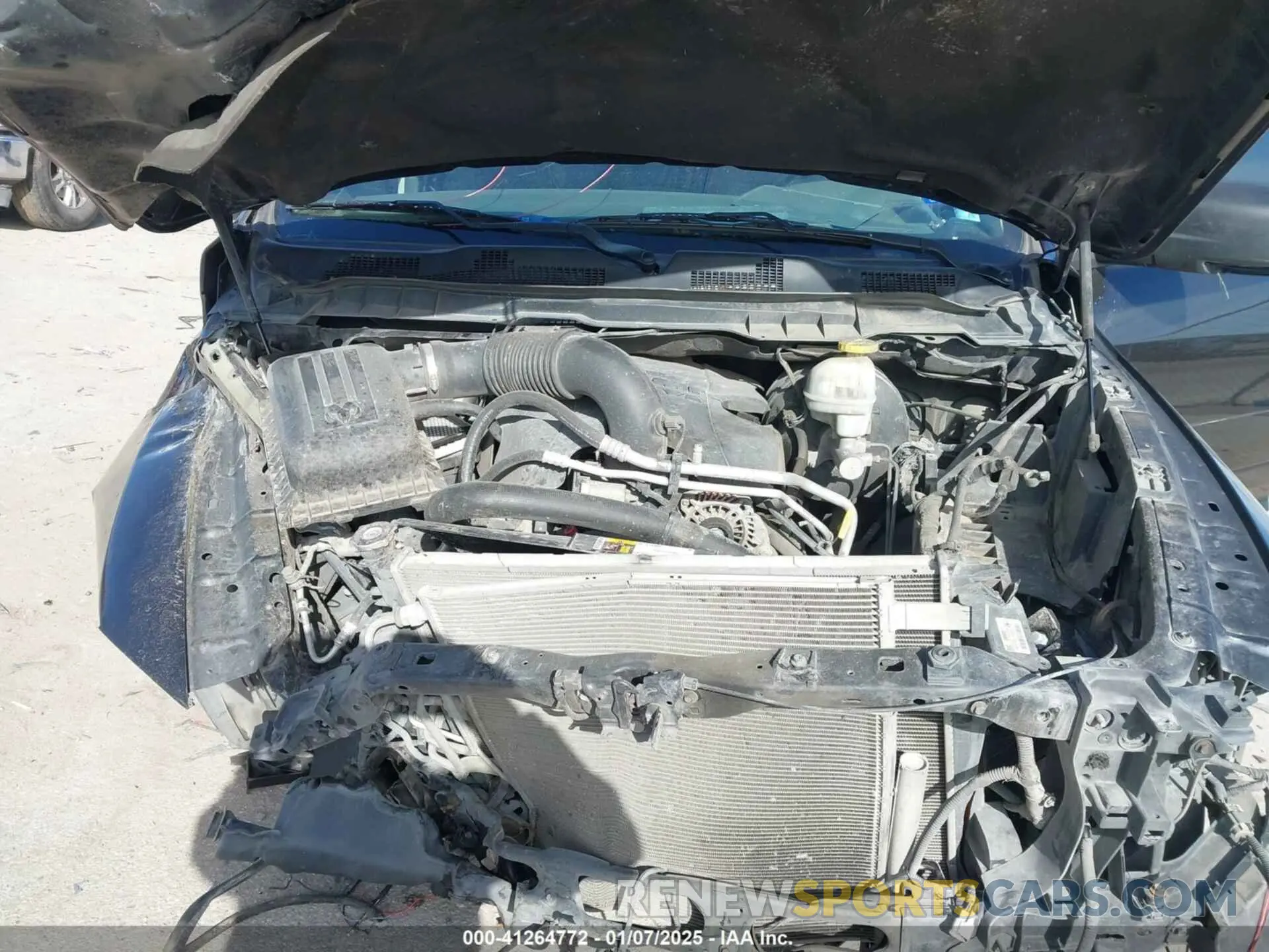 10 Фотография поврежденного автомобиля 1C6RR7LT6KS534632 RAM 1500 CLASSIC 2019