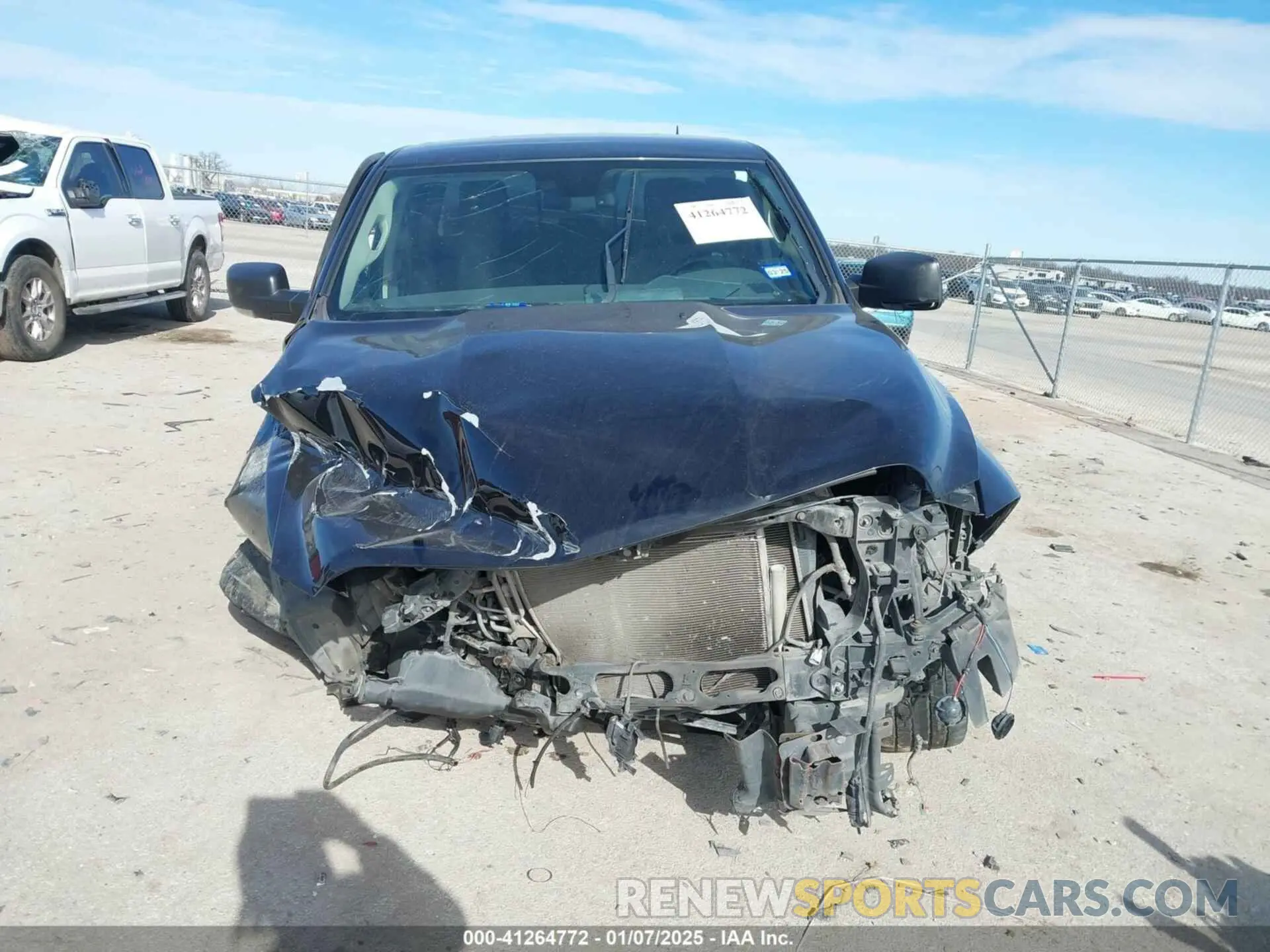 12 Фотография поврежденного автомобиля 1C6RR7LT6KS534632 RAM 1500 CLASSIC 2019