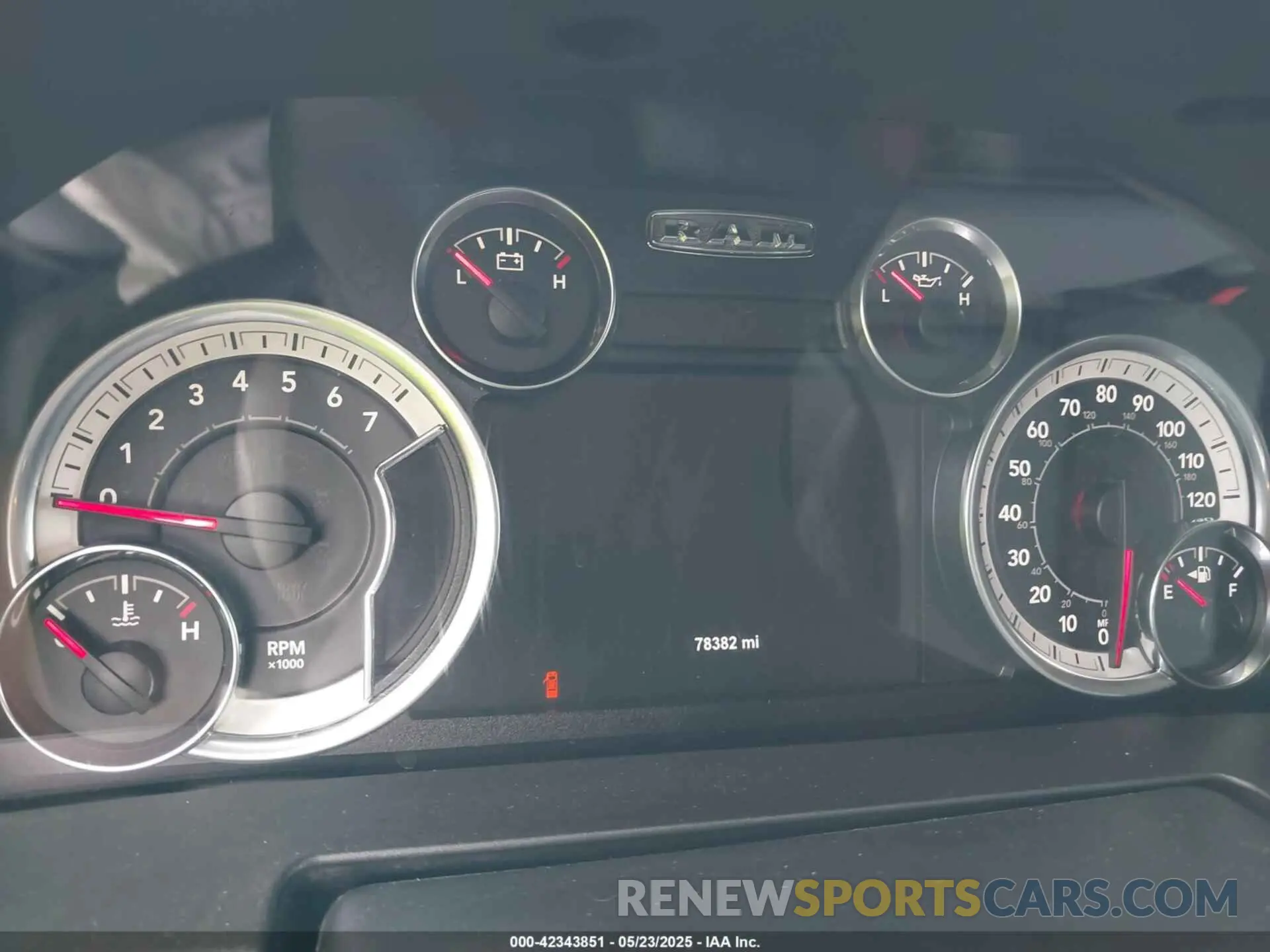 7 Фотография поврежденного автомобиля 1C6RR7LT6KS550104 RAM 1500 CLASSIC 2019