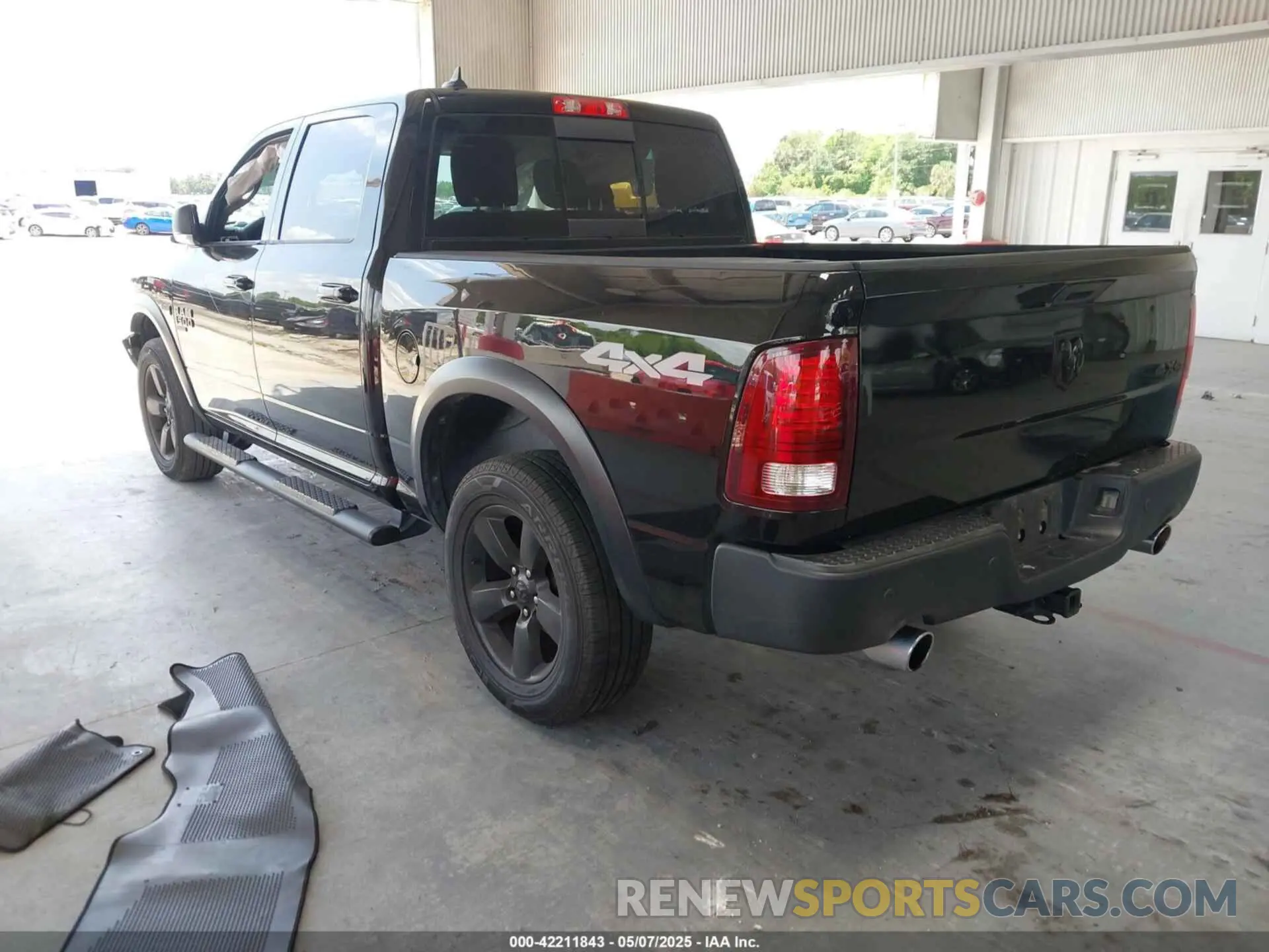 3 Photograph of a damaged car 1C6RR7LT7KS665780 RAM 1500 CLASSIC 2019
