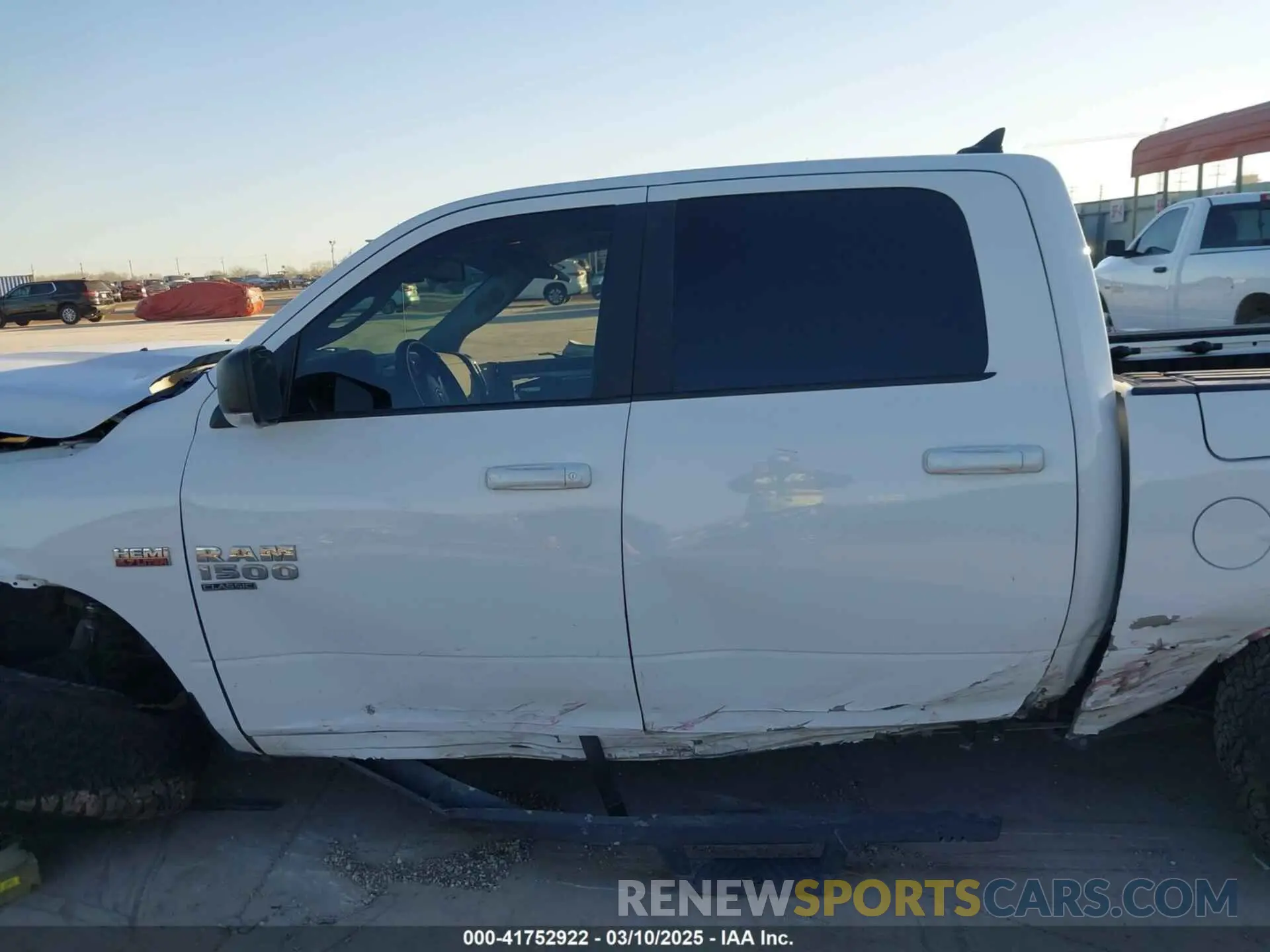 15 Фотография поврежденного автомобиля 1C6RR7LT9KS527190 RAM 1500 CLASSIC 2019