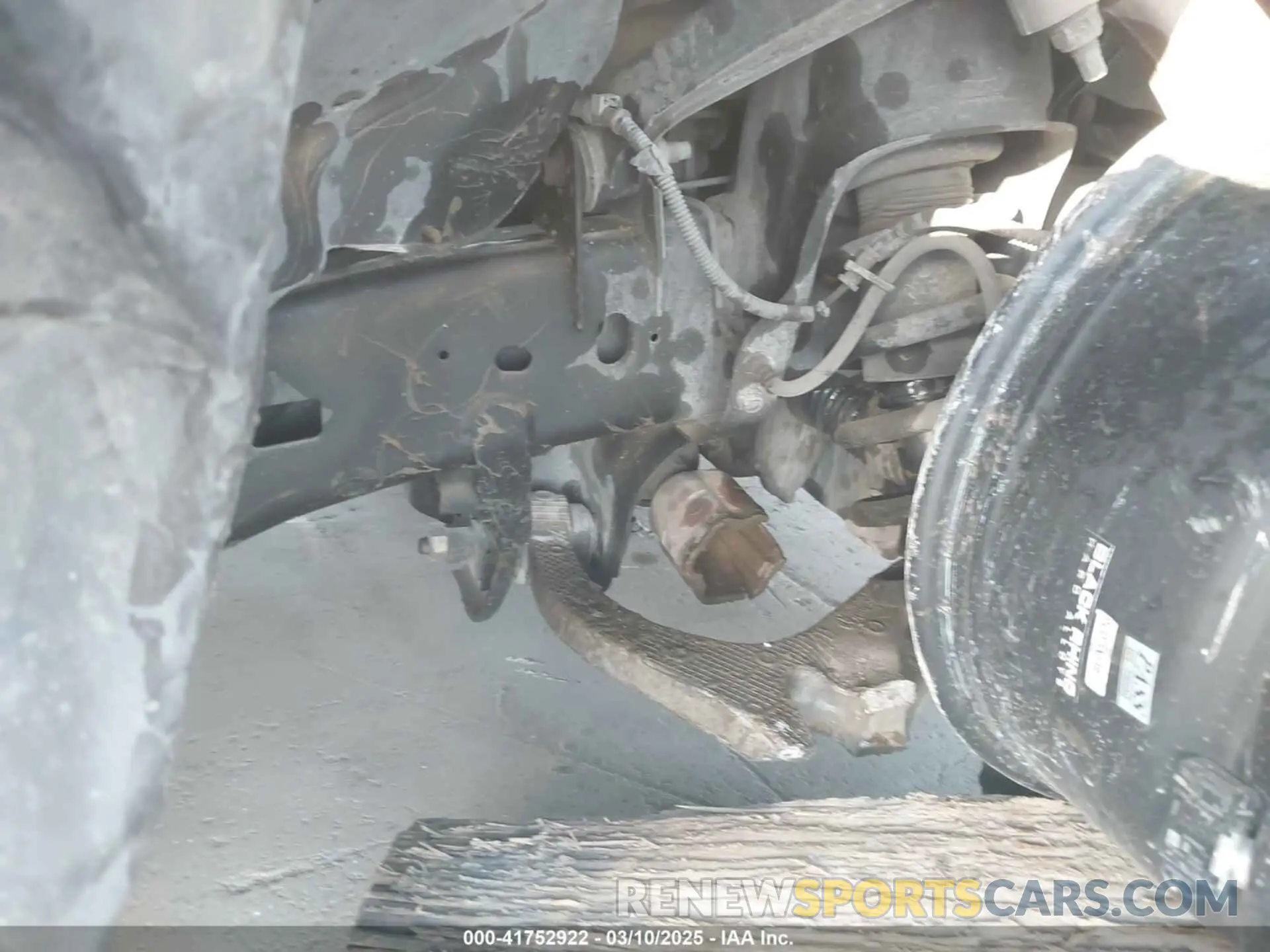 21 Фотография поврежденного автомобиля 1C6RR7LT9KS527190 RAM 1500 CLASSIC 2019