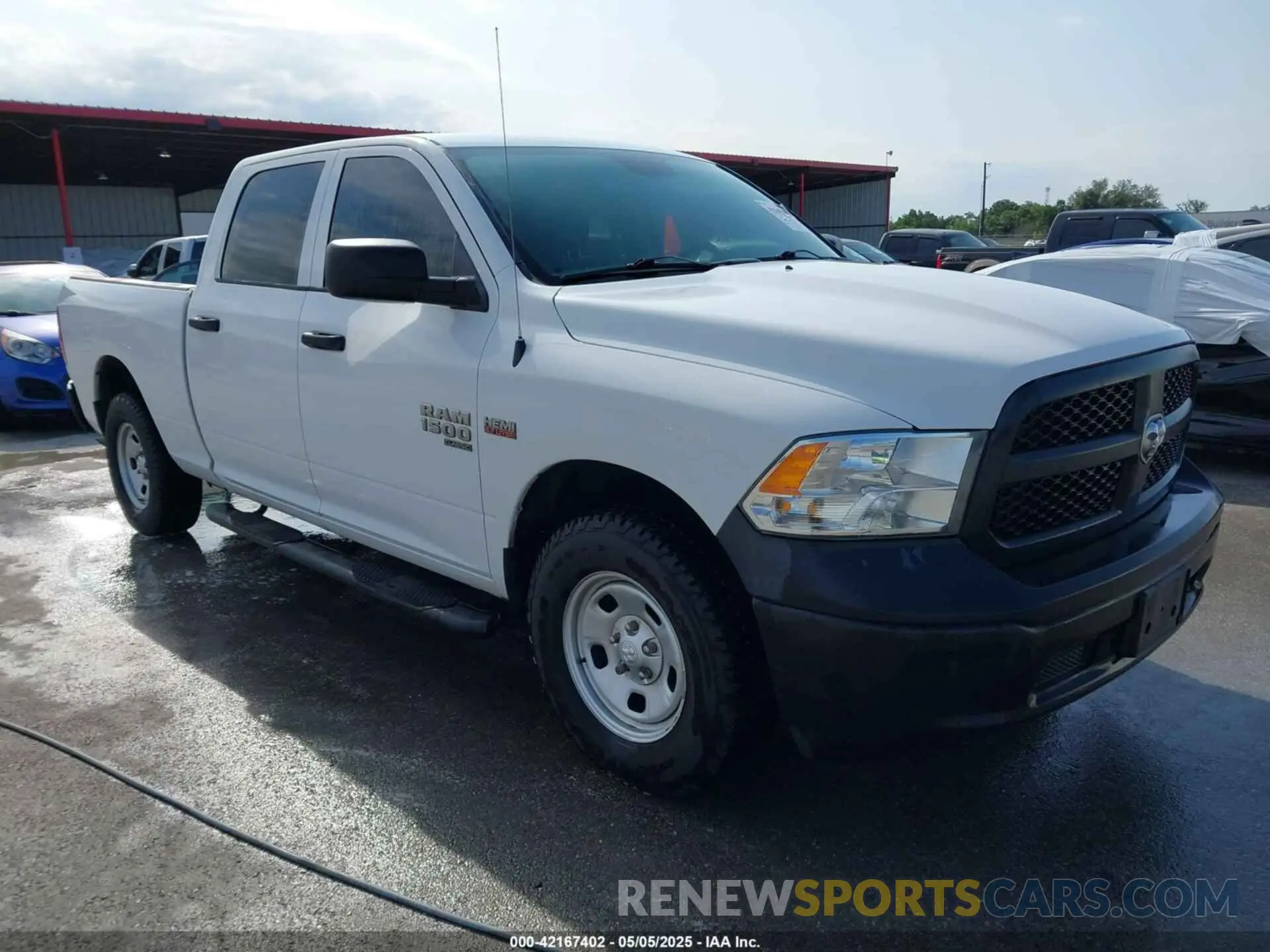 1 Фотография поврежденного автомобиля 1C6RR7ST3KS688104 RAM 1500 CLASSIC 2019