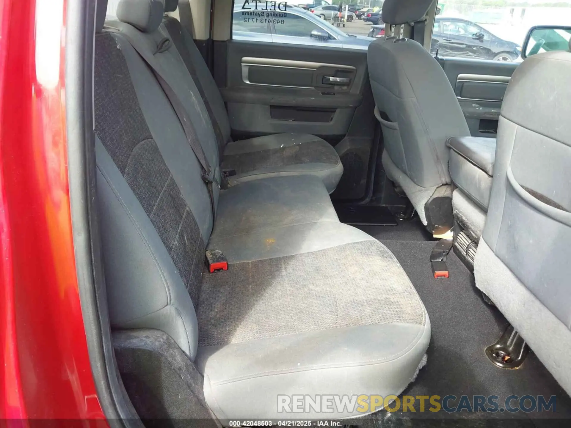 8 Photograph of a damaged car 1C6RR7TT0KS654569 RAM 1500 CLASSIC 2019