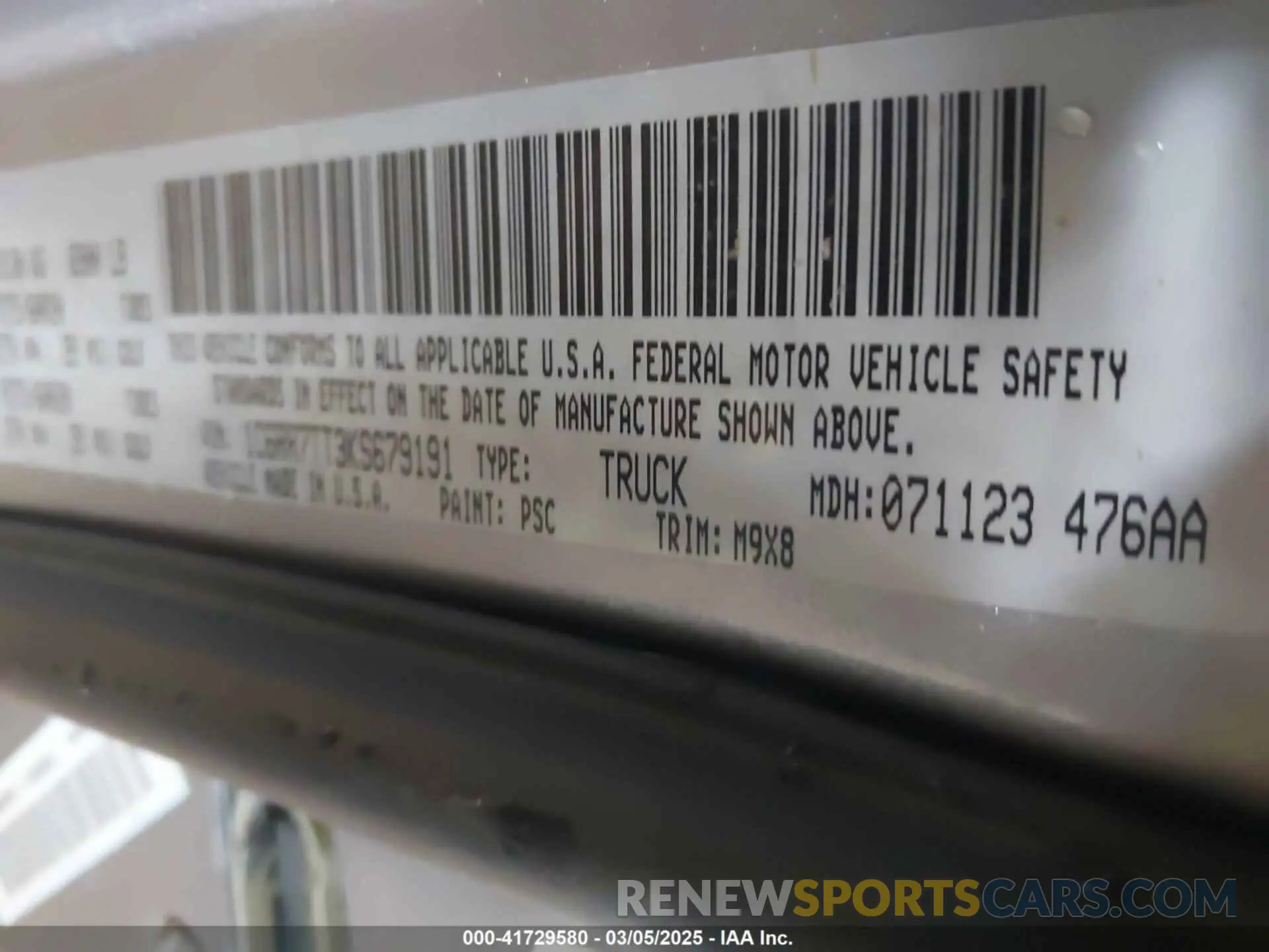 9 Photograph of a damaged car 1C6RR7TT3KS679191 RAM 1500 CLASSIC 2019