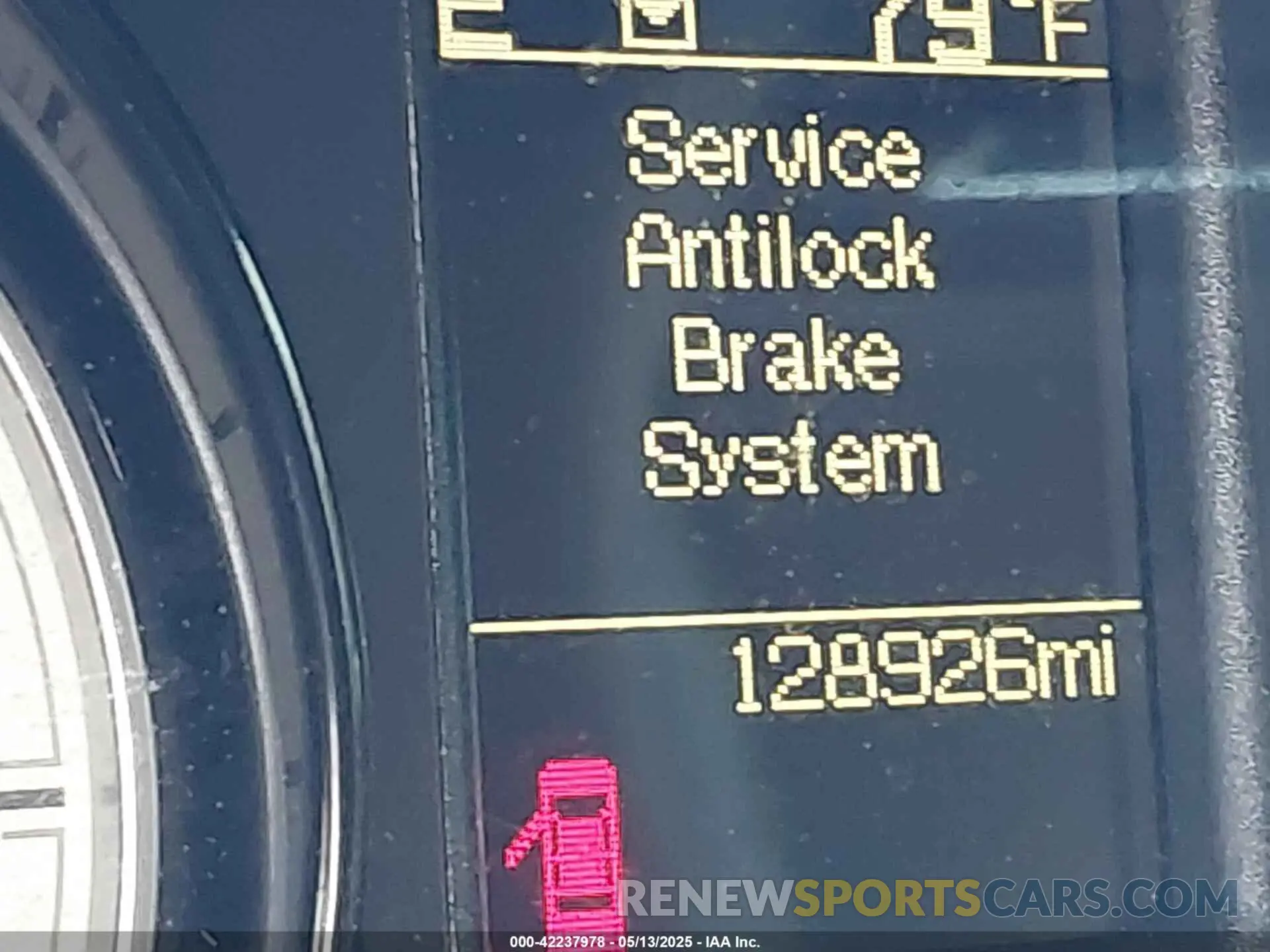 15 Photograph of a damaged car 1C6RR7TT7KS516706 RAM 1500 CLASSIC 2019