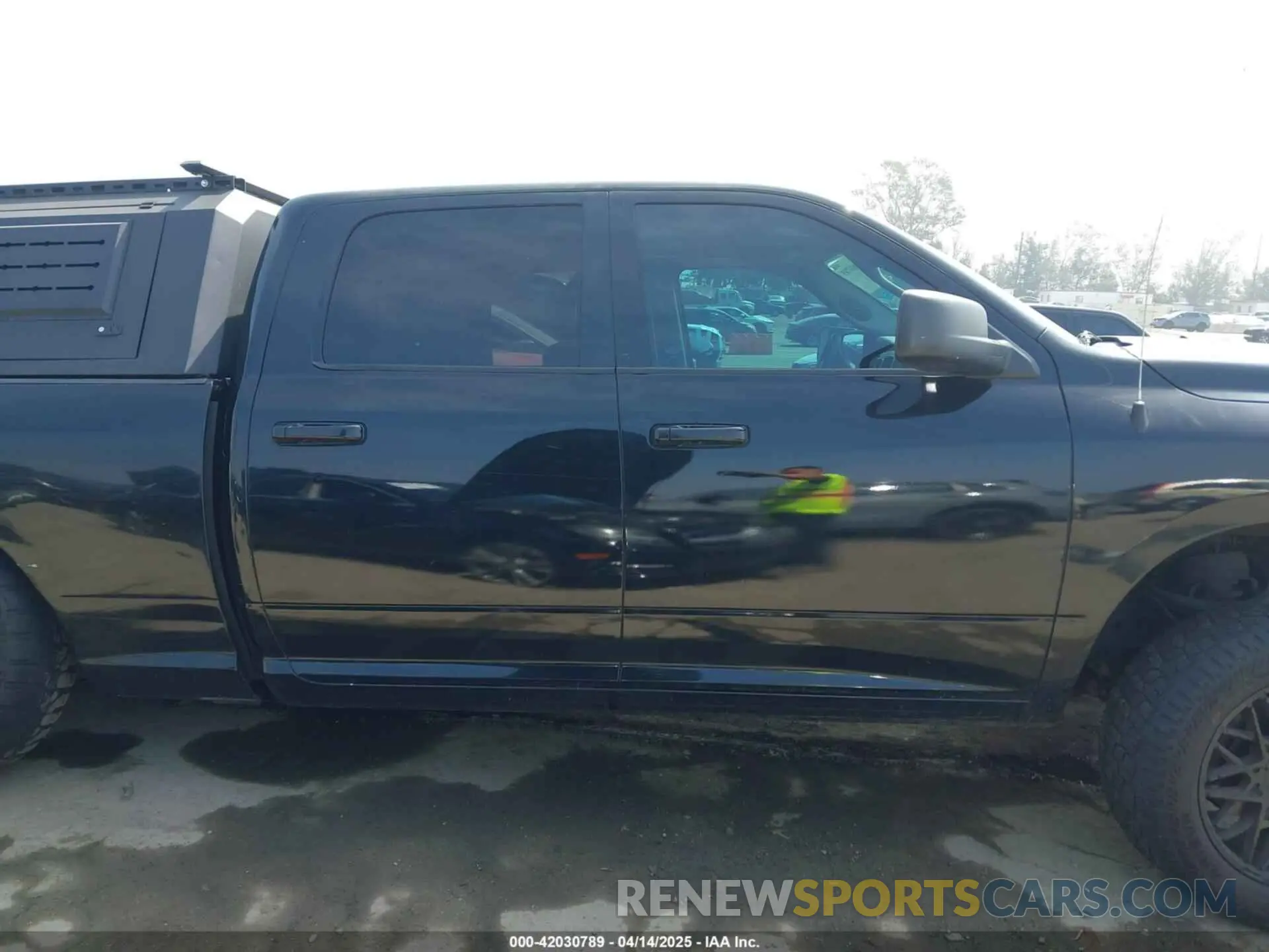14 Photograph of a damaged car 1C6RR7TT7KS646226 RAM 1500 CLASSIC 2019
