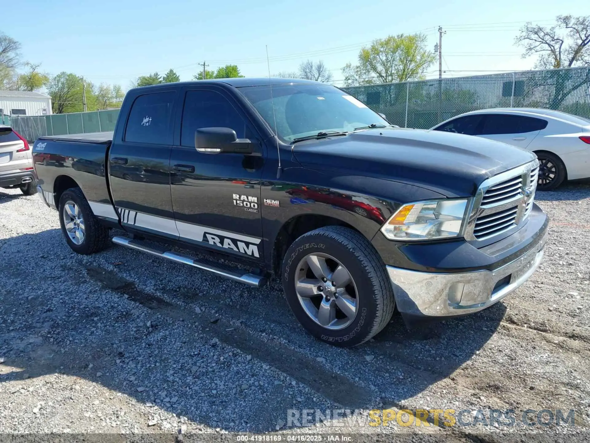 1 Photograph of a damaged car 1C6RR7TT7KS702732 RAM 1500 CLASSIC 2019