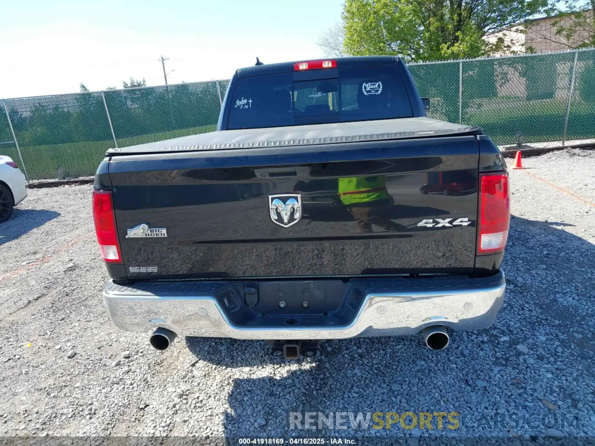 16 Photograph of a damaged car 1C6RR7TT7KS702732 RAM 1500 CLASSIC 2019