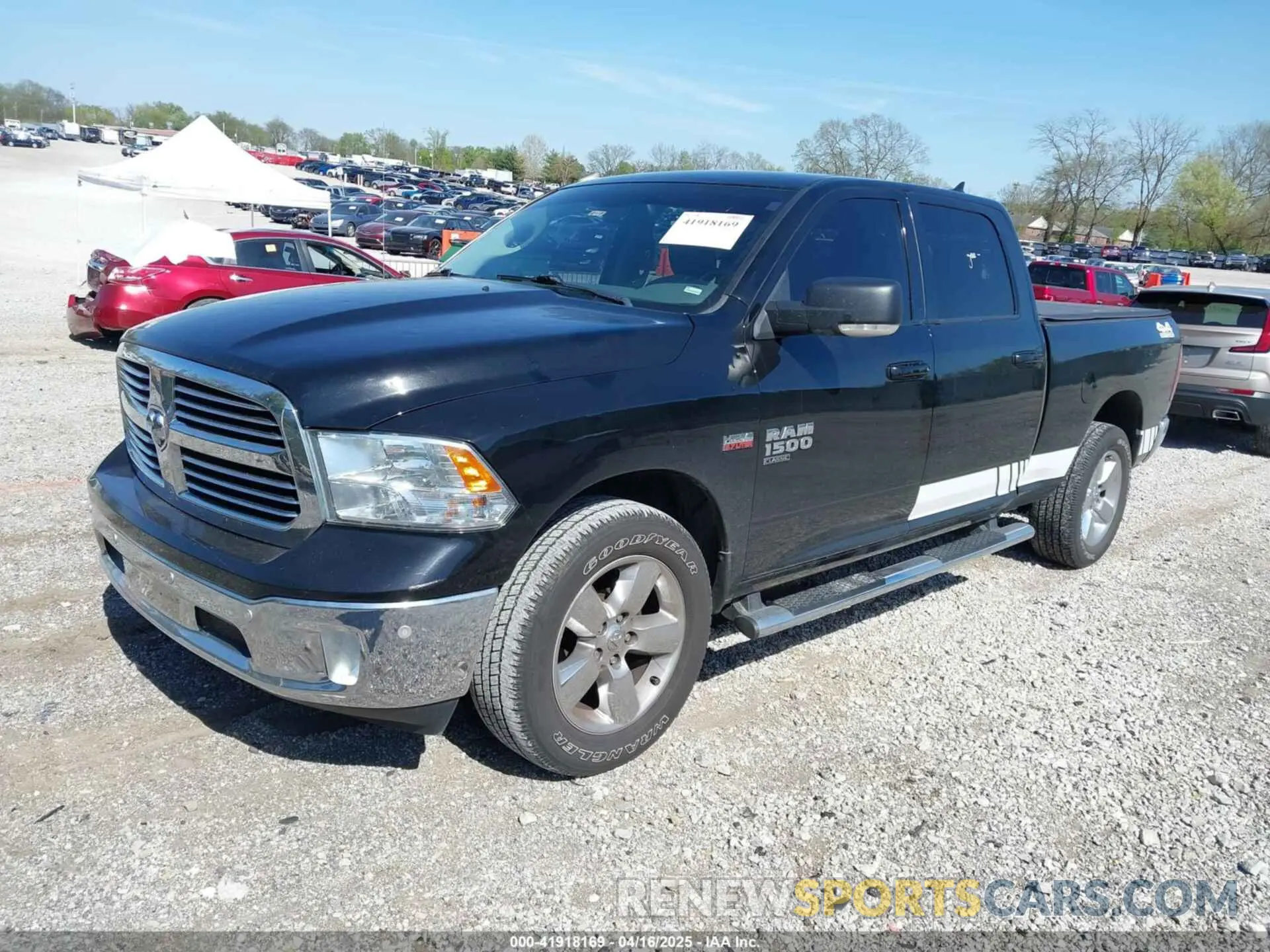 2 Photograph of a damaged car 1C6RR7TT7KS702732 RAM 1500 CLASSIC 2019