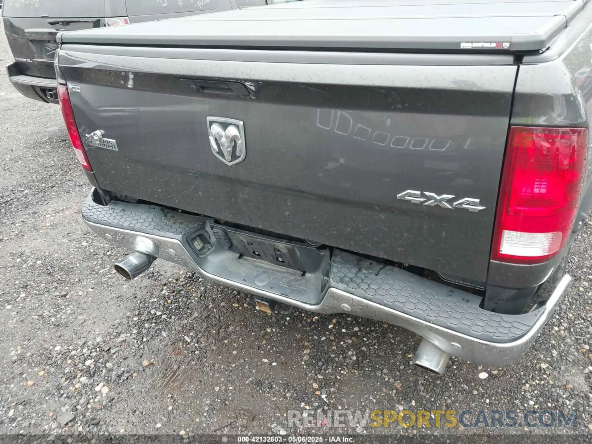 6 Фотография поврежденного автомобиля 1C6RR7TTXKS658743 RAM 1500 CLASSIC 2019
