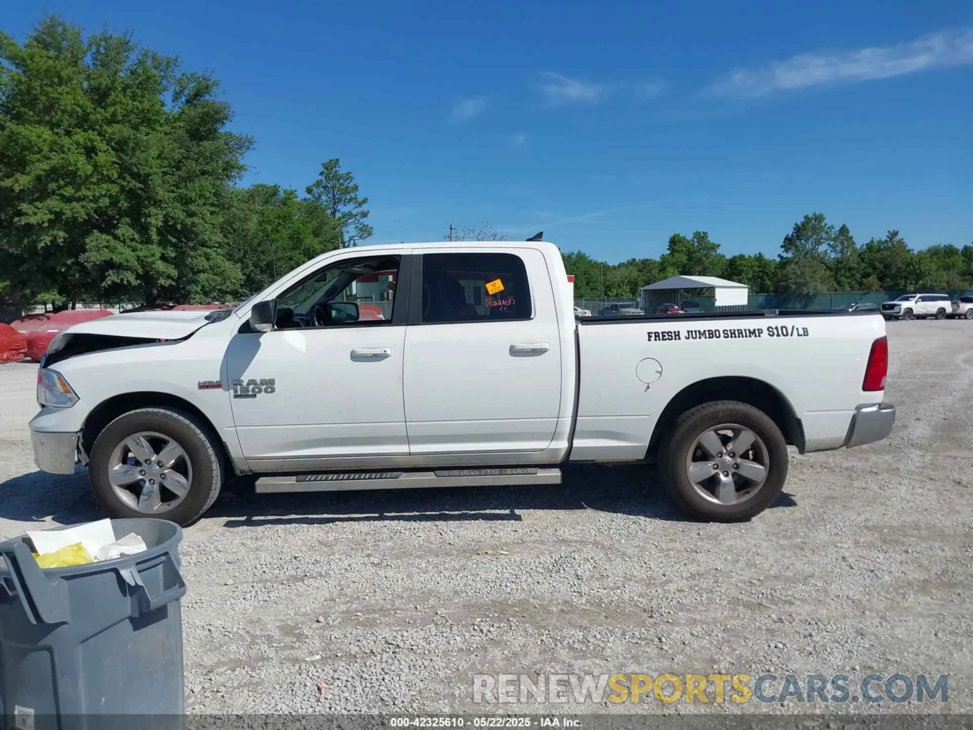 14 Photograph of a damaged car 1C6RR7TTXKS724370 RAM 1500 CLASSIC 2019