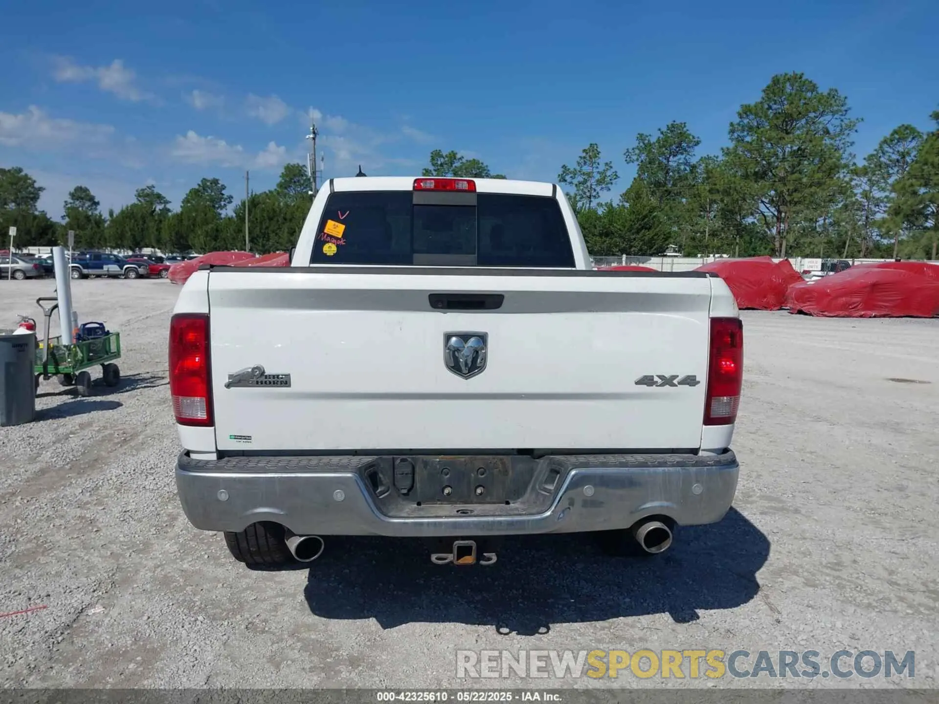 16 Photograph of a damaged car 1C6RR7TTXKS724370 RAM 1500 CLASSIC 2019
