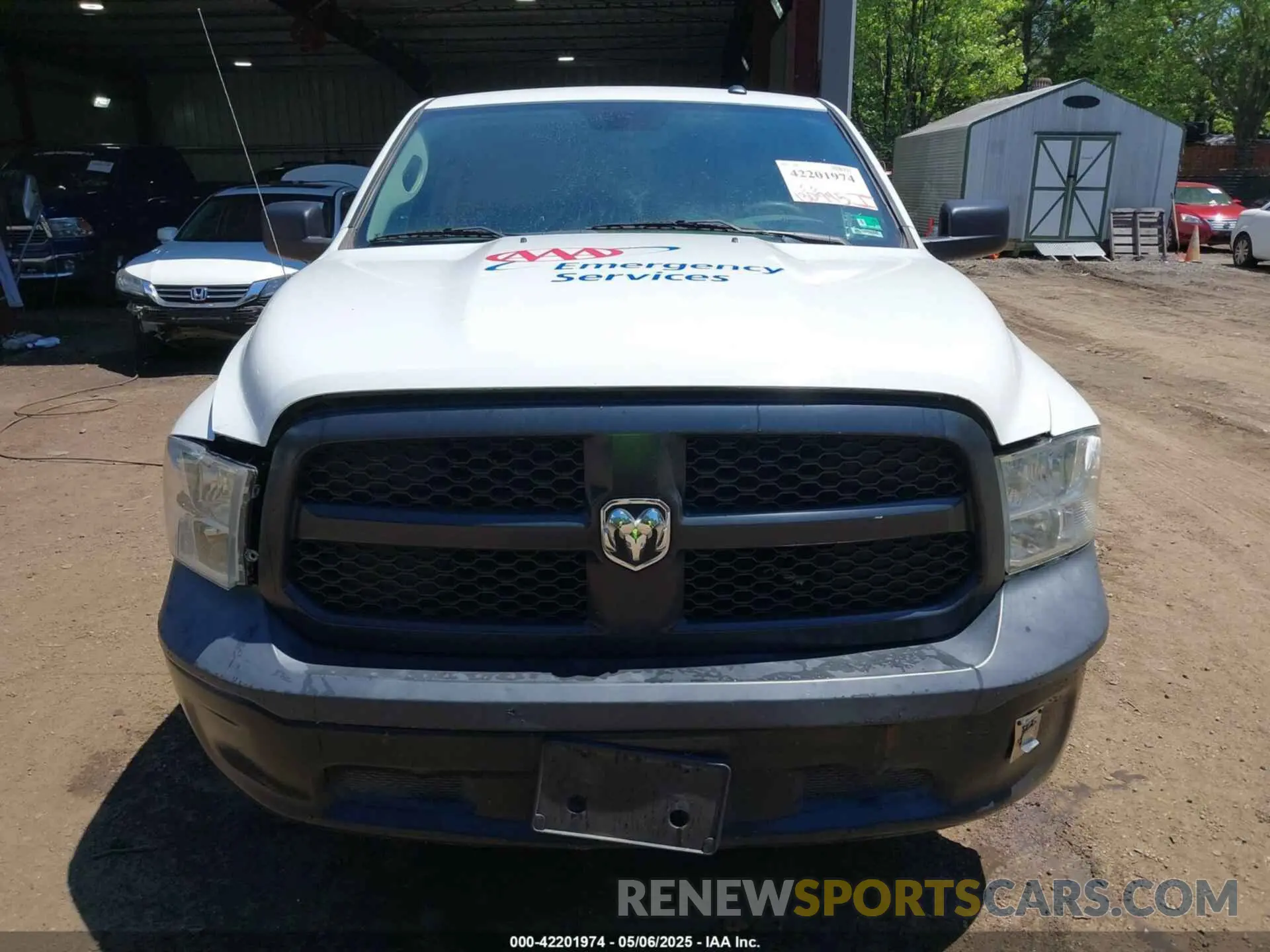 12 Фотография поврежденного автомобиля 3C6JR6DT4KG510360 RAM 1500 CLASSIC 2019