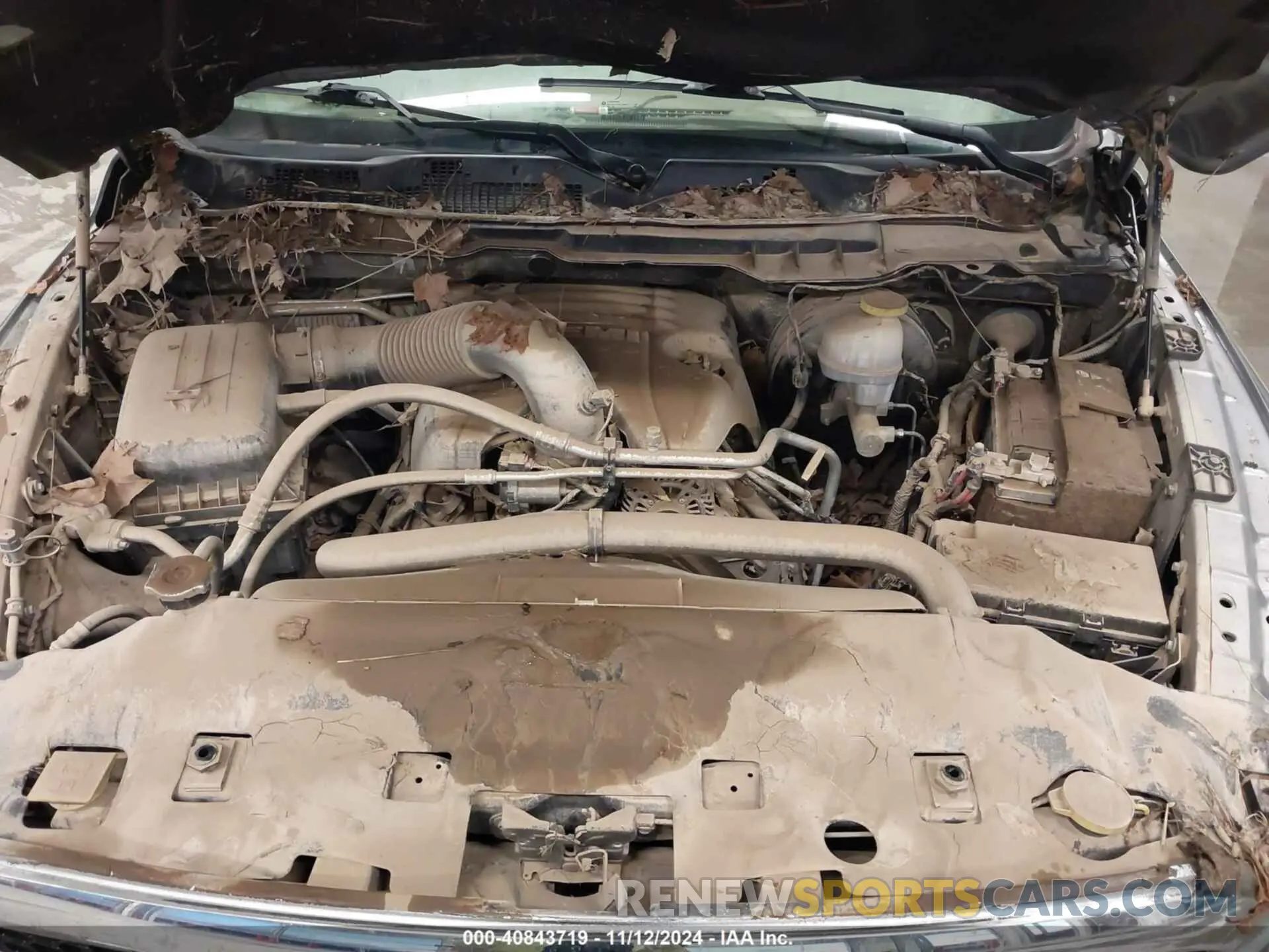 10 Фотография поврежденного автомобиля 3C6RR7KT1KG715145 RAM 1500 CLASSIC 2019