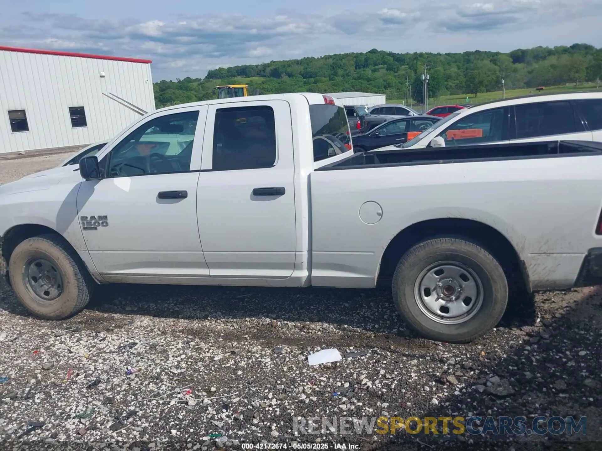 14 Photograph of a damaged car 1C6RR6FG0LS103679 RAM 1500 CLASSIC 2020