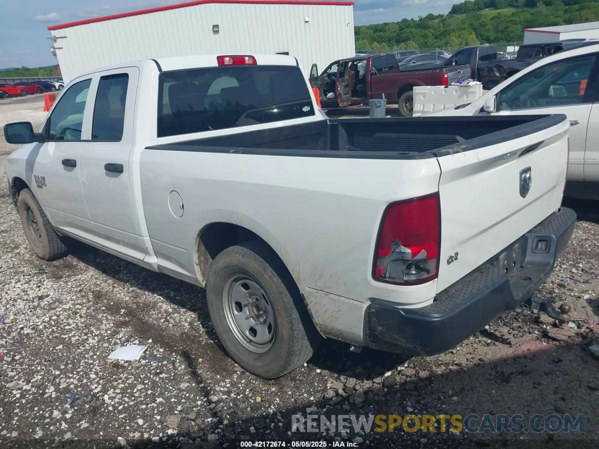 3 Photograph of a damaged car 1C6RR6FG0LS103679 RAM 1500 CLASSIC 2020