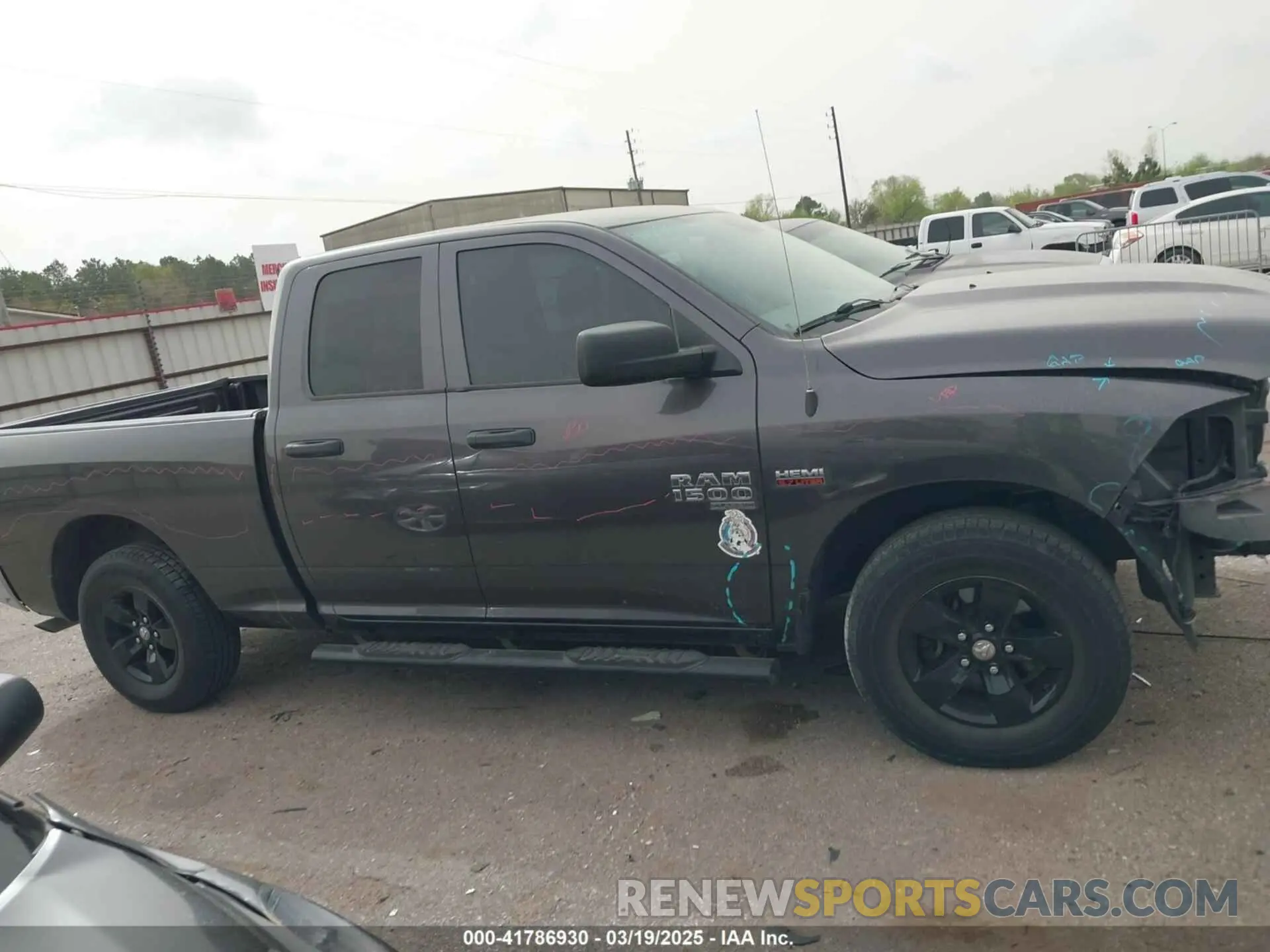 13 Photograph of a damaged car 1C6RR6FT1LS147915 RAM 1500 CLASSIC 2020