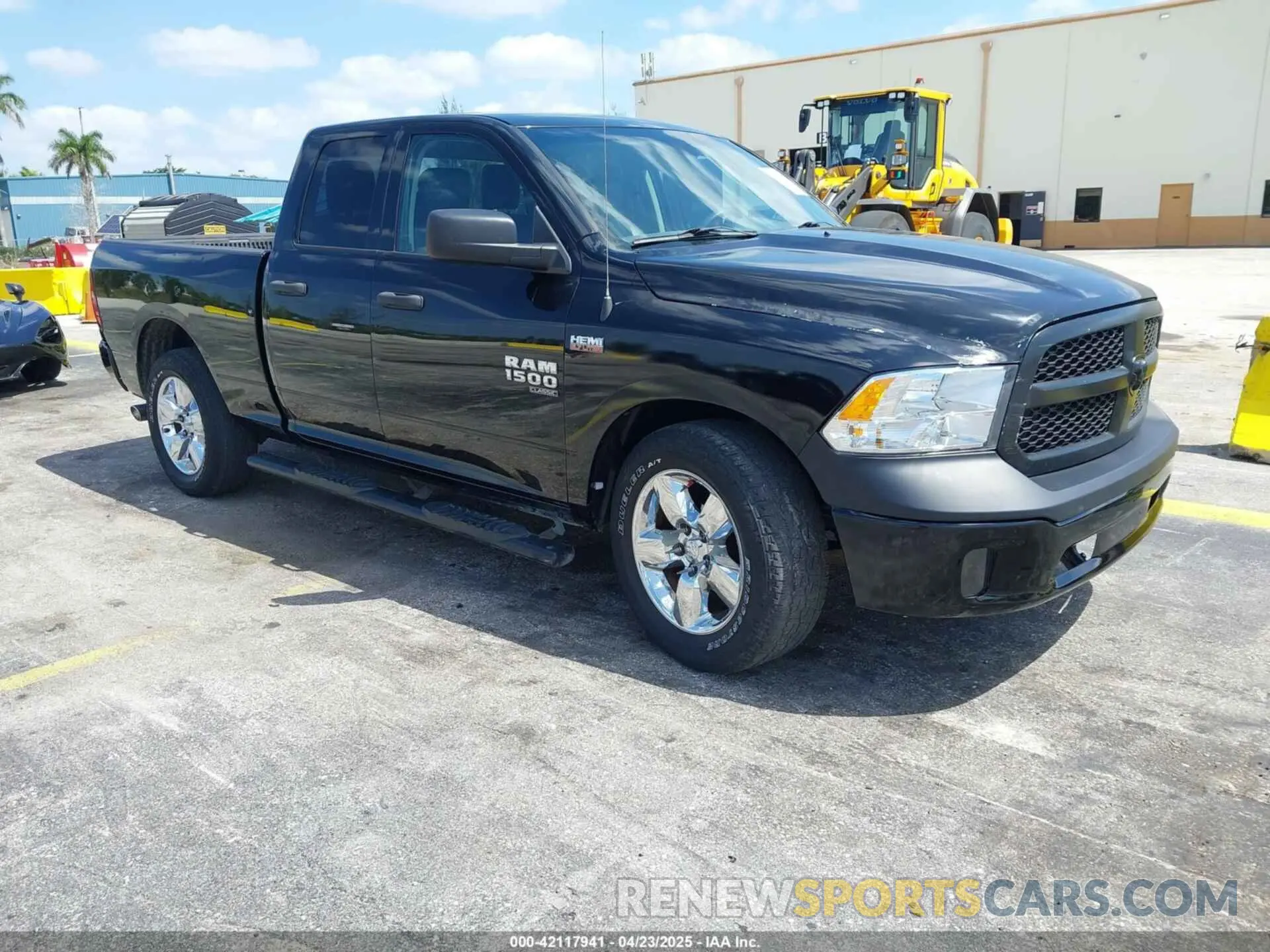 1 Photograph of a damaged car 1C6RR6FT7LS128771 RAM 1500 CLASSIC 2020