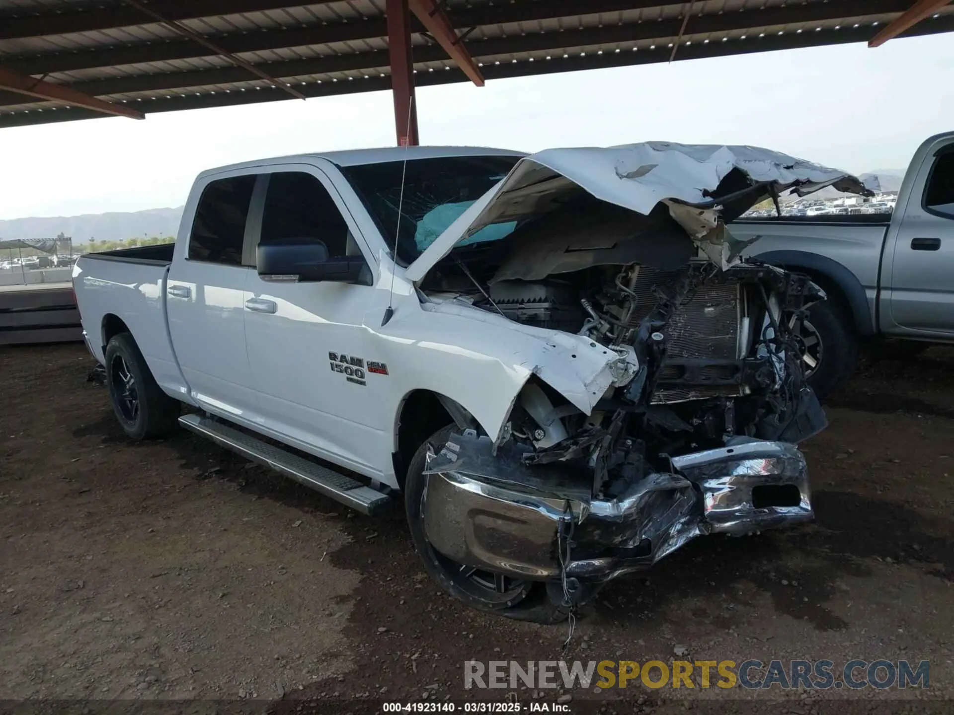 1 Photograph of a damaged car 1C6RR6TT0LS133332 RAM 1500 CLASSIC 2020