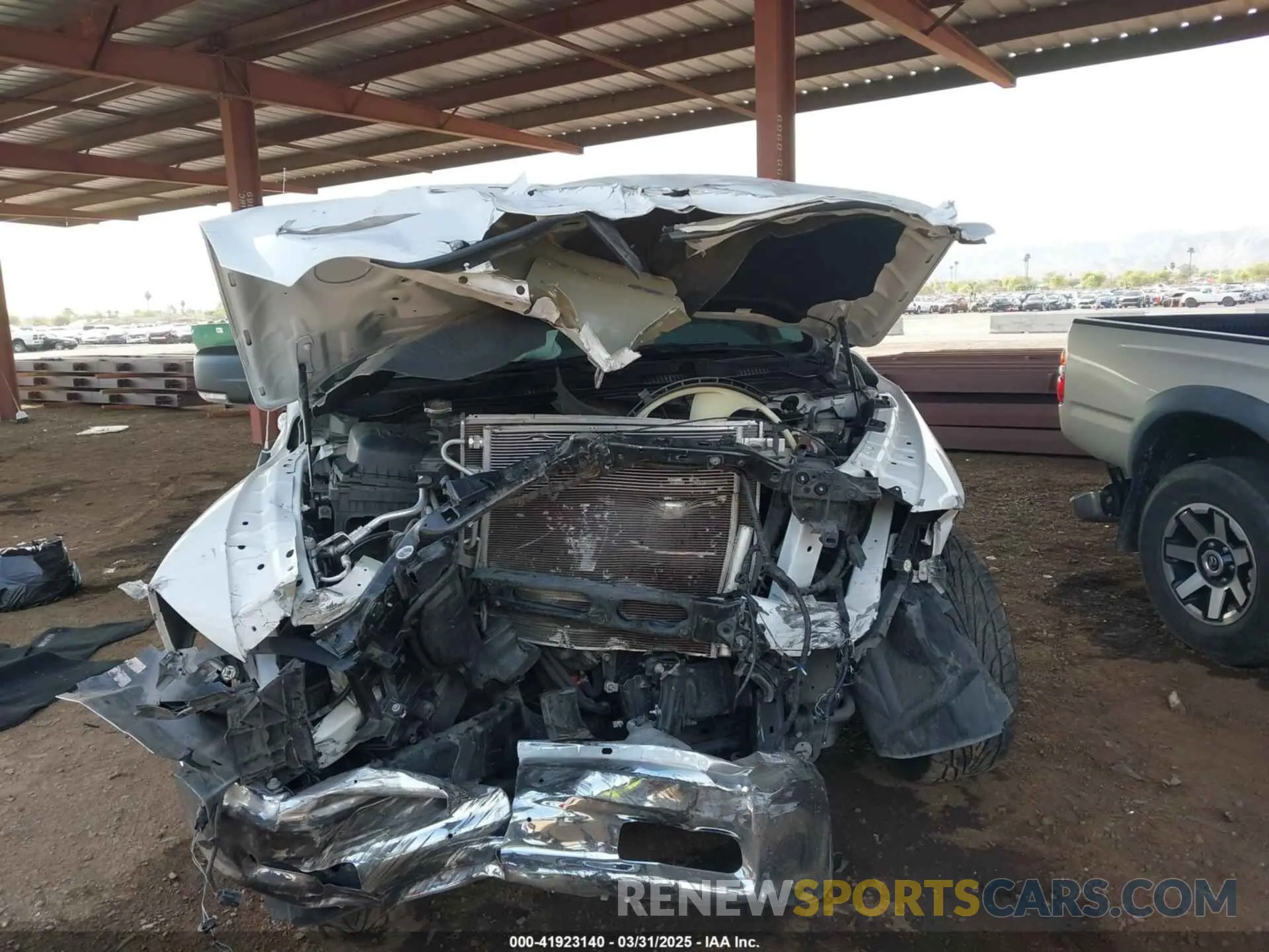6 Photograph of a damaged car 1C6RR6TT0LS133332 RAM 1500 CLASSIC 2020