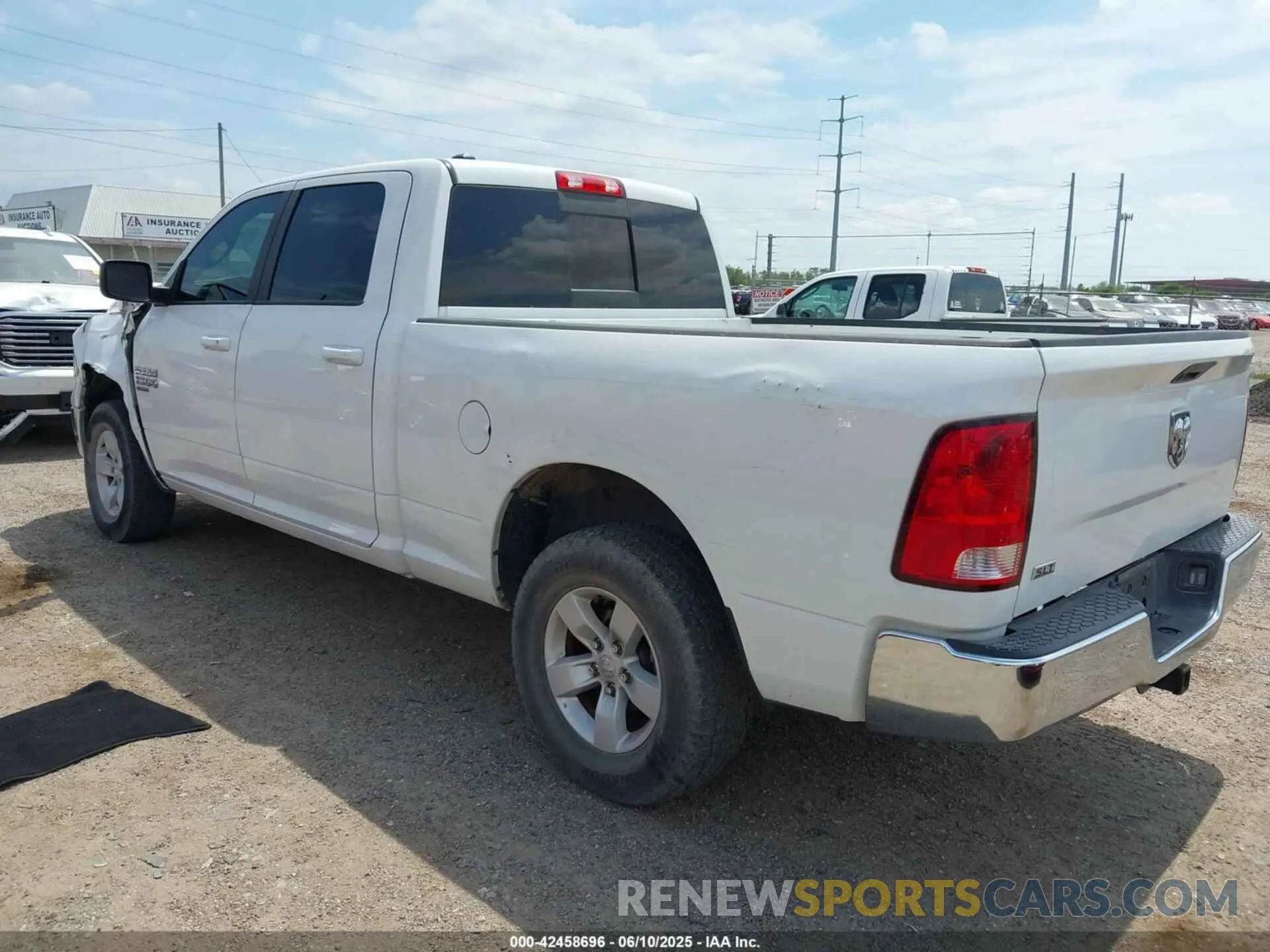 3 Photograph of a damaged car 1C6RR6TT3LS102642 RAM 1500 CLASSIC 2020