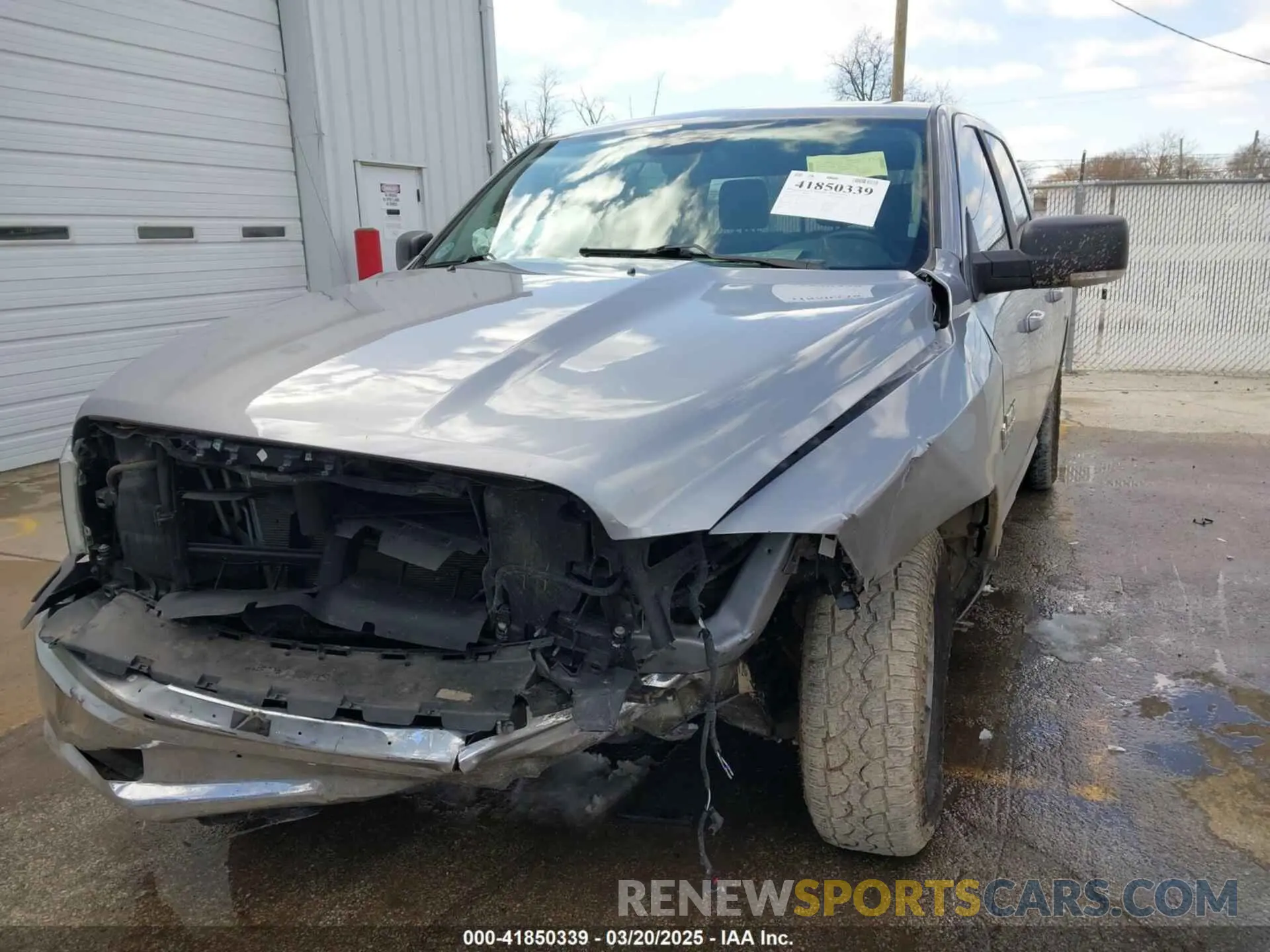 2 Photograph of a damaged car 1C6RR6TT9LS135354 RAM 1500 CLASSIC 2020