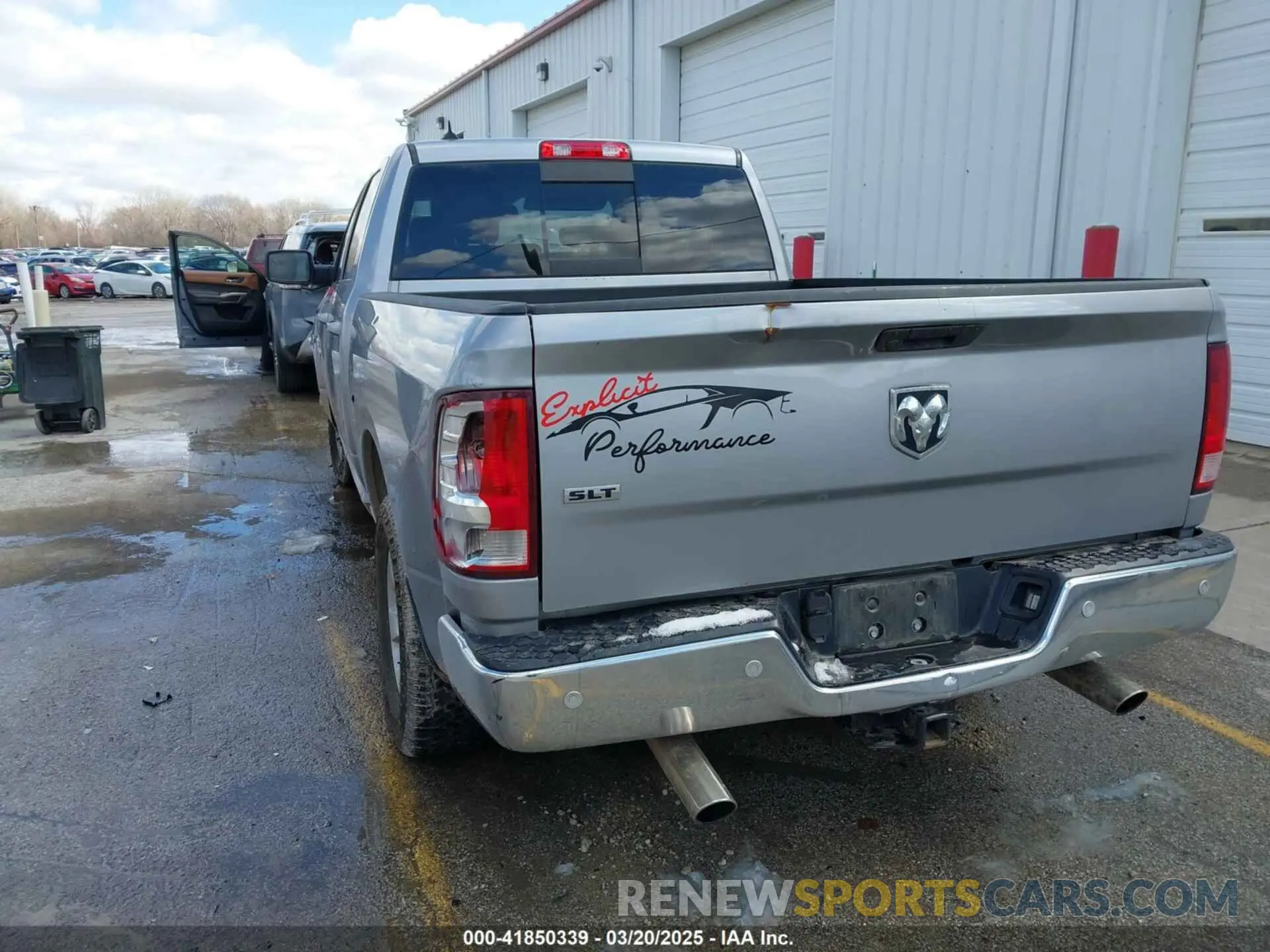 3 Photograph of a damaged car 1C6RR6TT9LS135354 RAM 1500 CLASSIC 2020