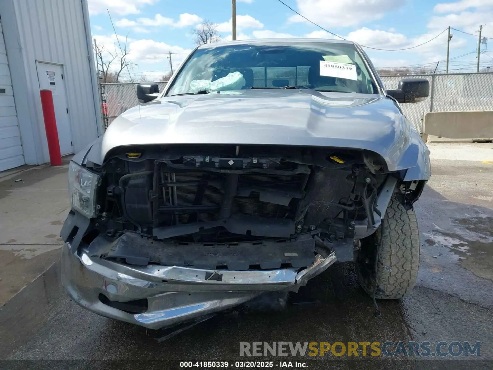 6 Photograph of a damaged car 1C6RR6TT9LS135354 RAM 1500 CLASSIC 2020