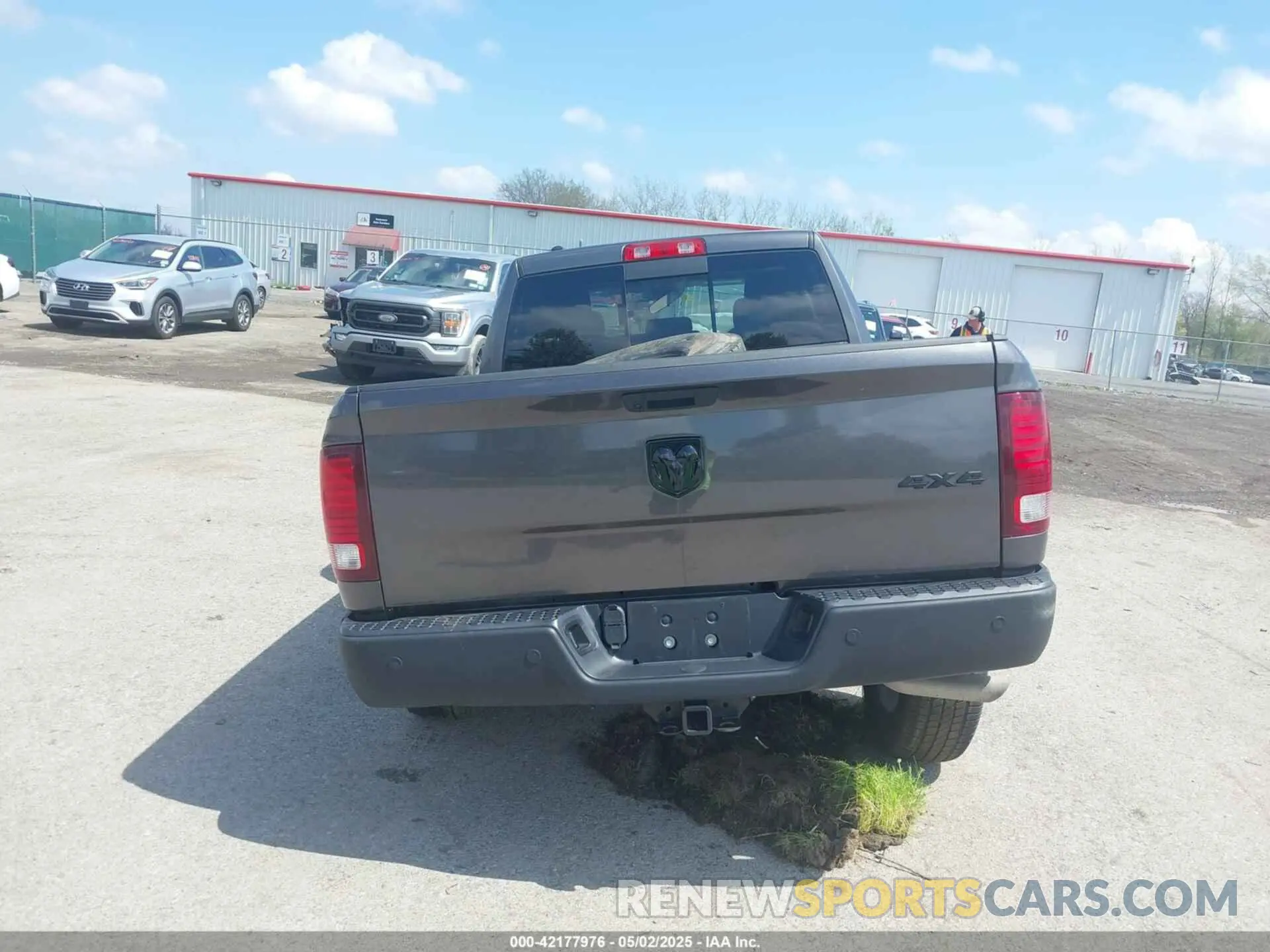 15 Photograph of a damaged car 1C6RR7GG3LS159569 RAM 1500 CLASSIC 2020