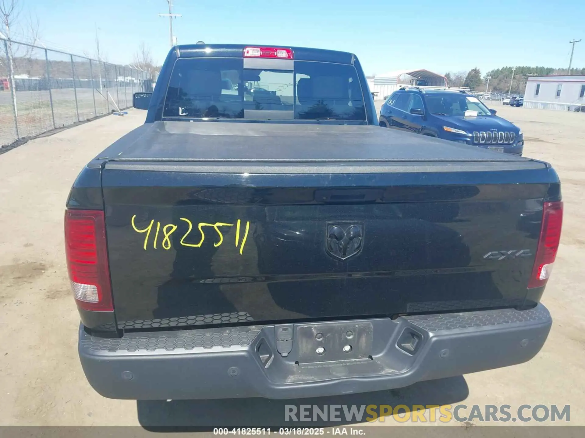 16 Photograph of a damaged car 1C6RR7GG5LS138027 RAM 1500 CLASSIC 2020