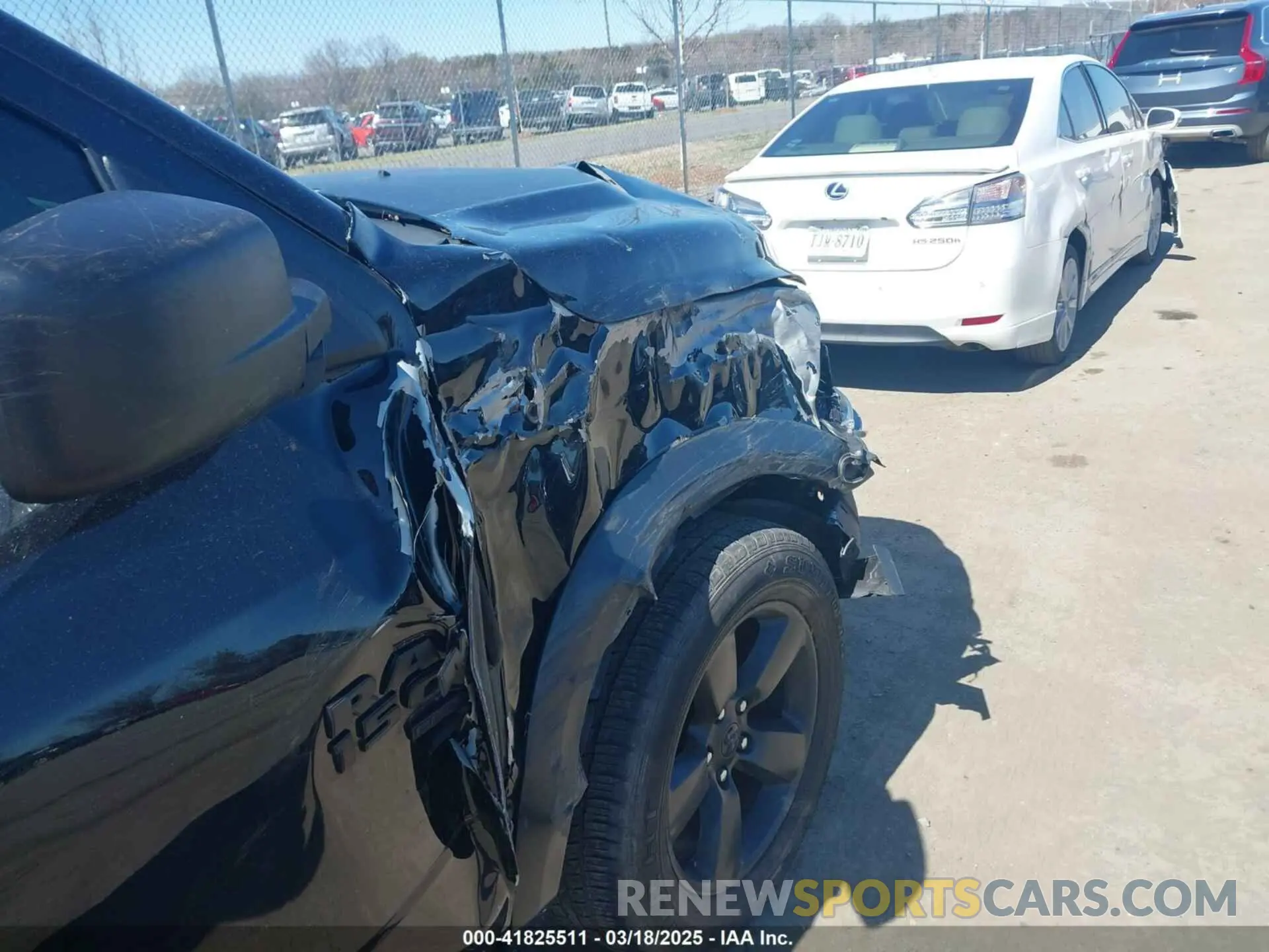 6 Photograph of a damaged car 1C6RR7GG5LS138027 RAM 1500 CLASSIC 2020