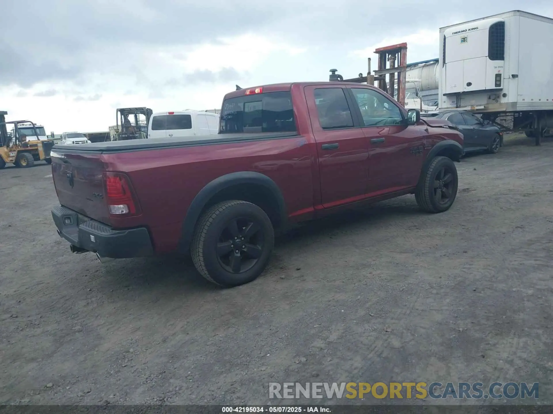 4 Photograph of a damaged car 1C6RR7GT1LS153041 RAM 1500 CLASSIC 2020