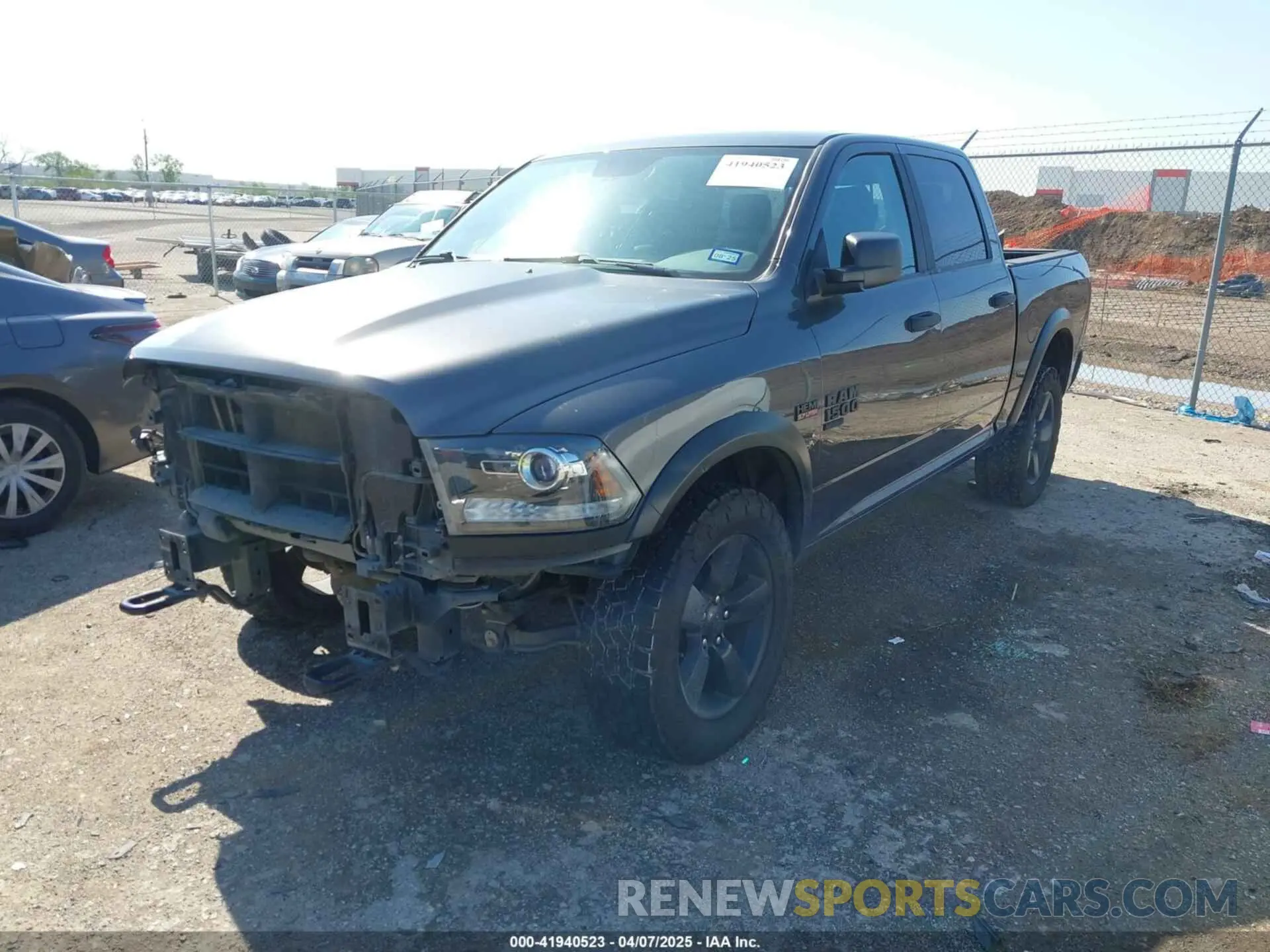 2 Фотография поврежденного автомобиля 1C6RR7LT2LS120880 RAM 1500 CLASSIC 2020