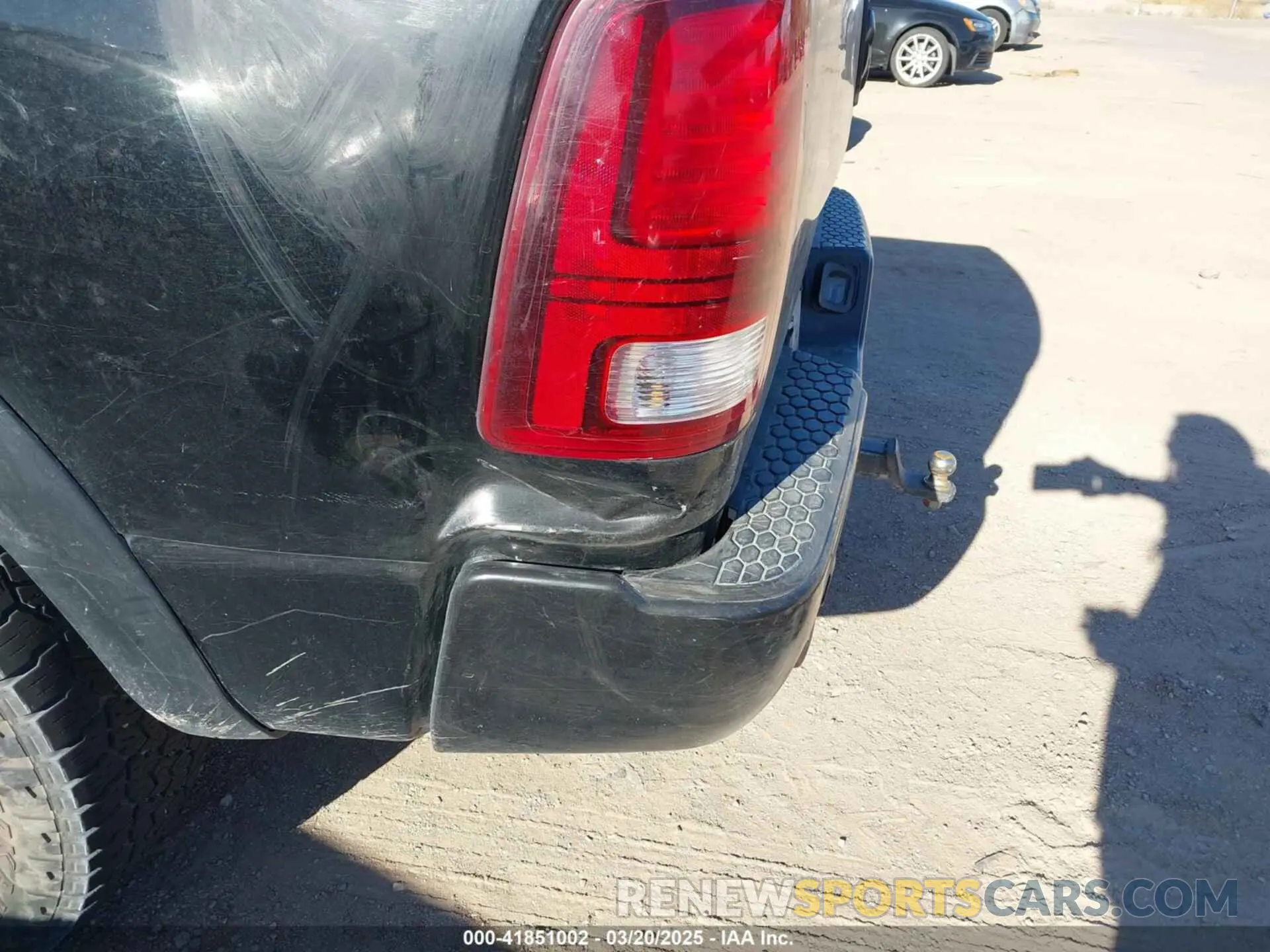 17 Photograph of a damaged car 1C6RR7LT4LS136952 RAM 1500 CLASSIC 2020
