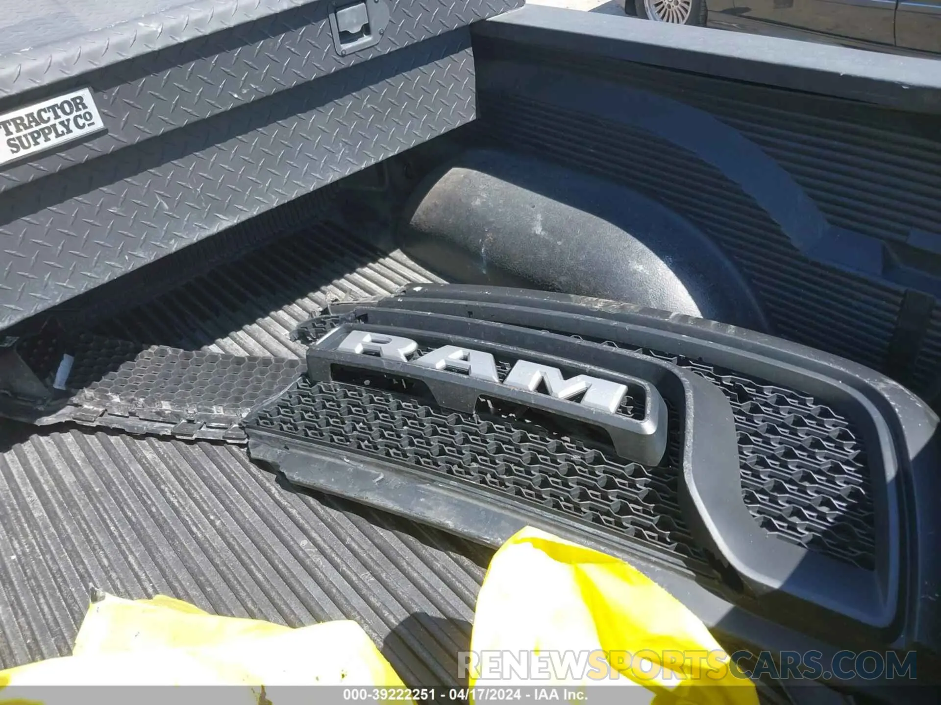 12 Photograph of a damaged car 1C6RR7LTXLS155568 RAM 1500 CLASSIC 2020
